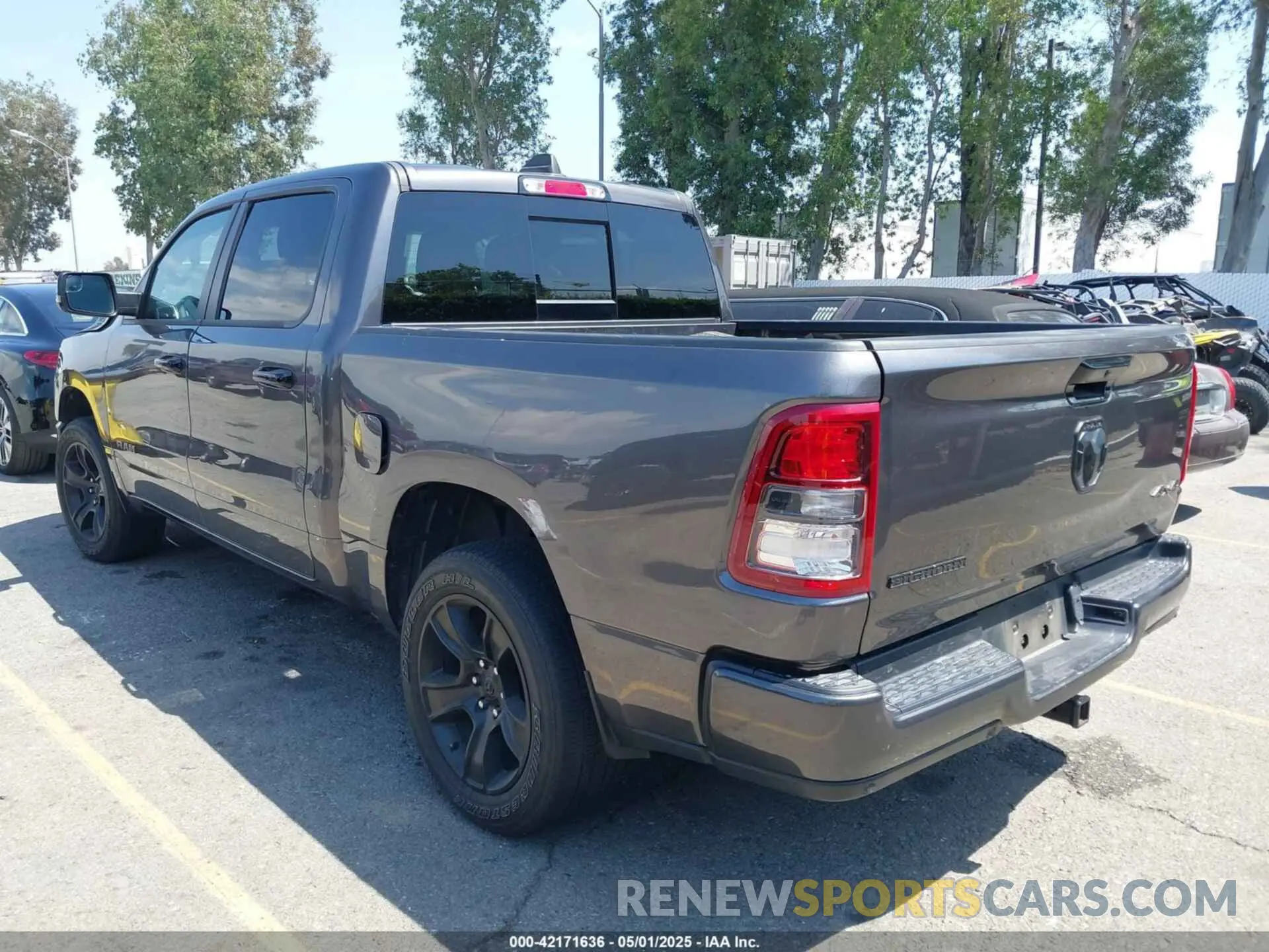 3 fotografías del automóvil dañado 1C6RRFFG7PN635841 RAM 1500 2023