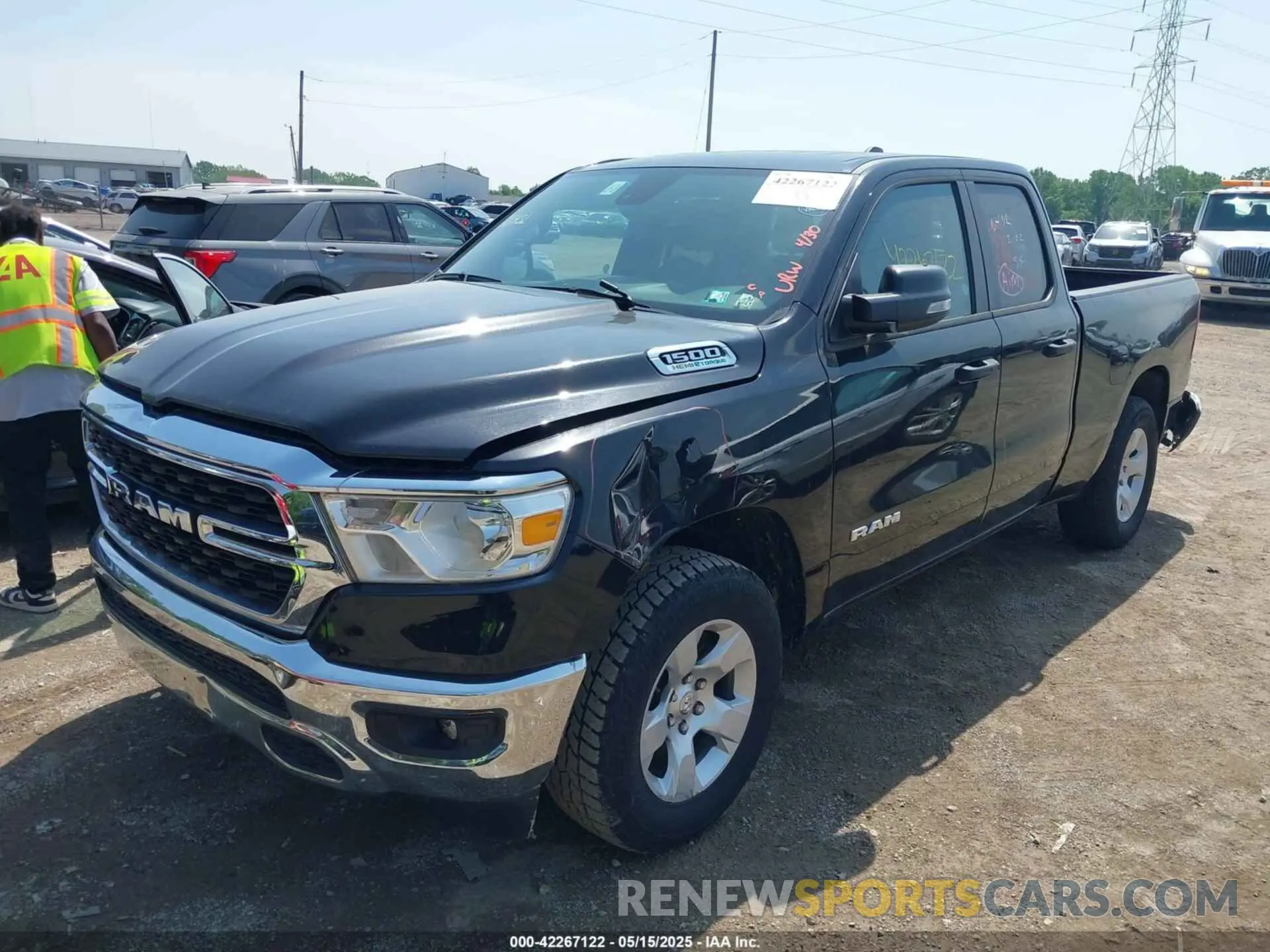 2 fotografías del automóvil dañado 1C6SRFBT0PN535391 RAM 1500 2023