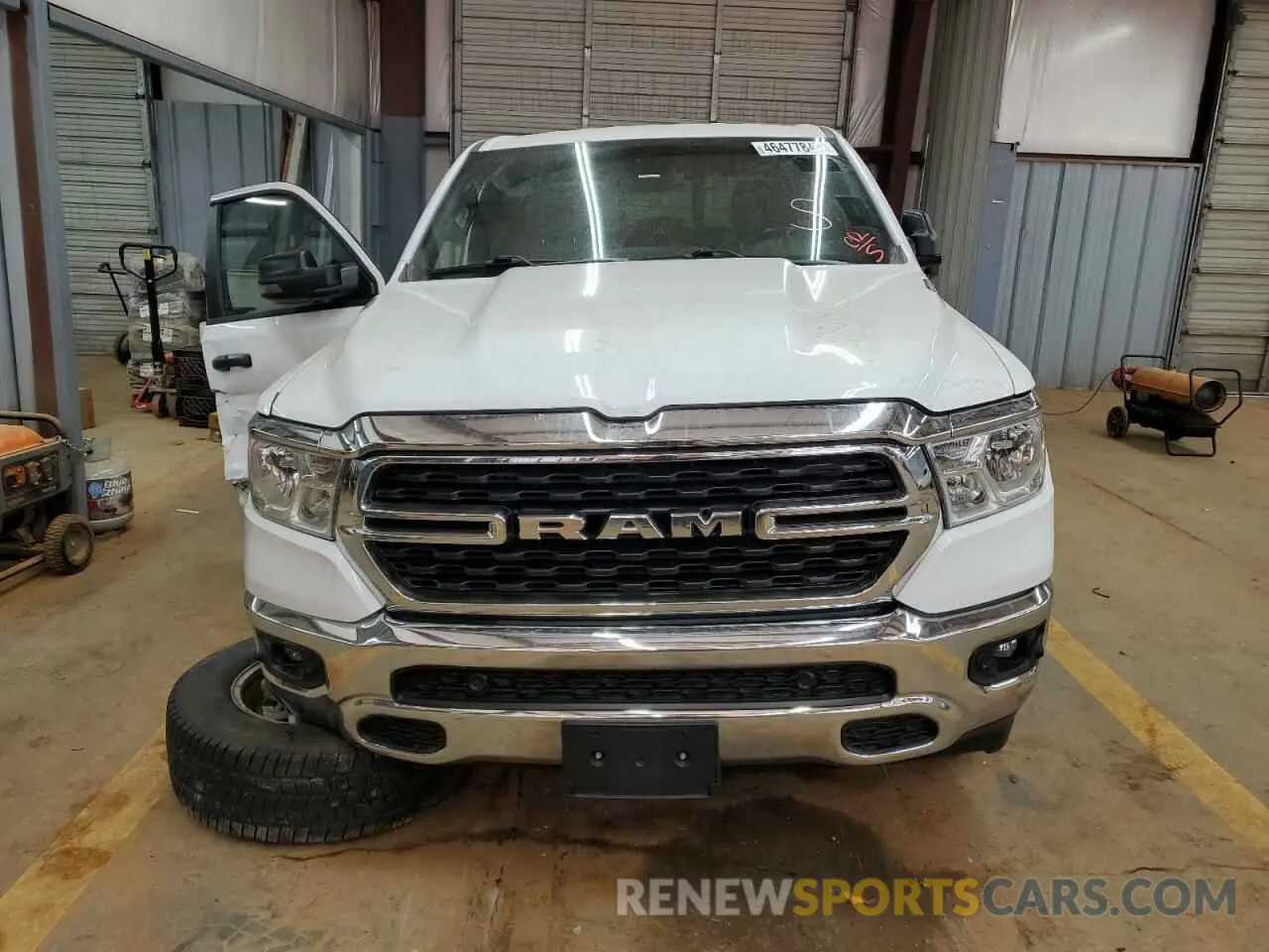 5 fotografías del automóvil dañado 1C6SRFBT4PN609346 RAM 1500 2023