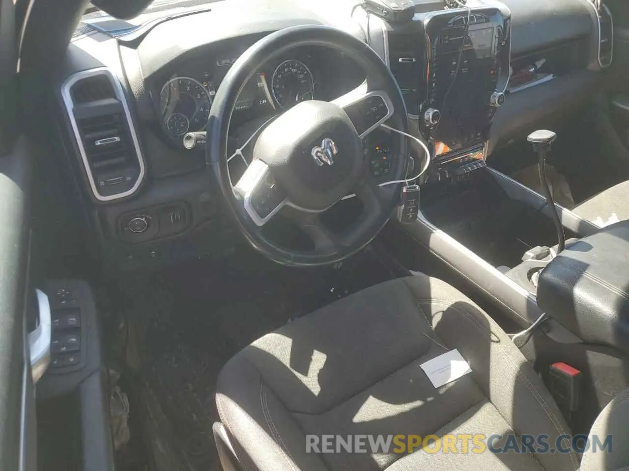 8 fotografías del automóvil dañado 1C6SRFFM2PN563471 RAM 1500 2023