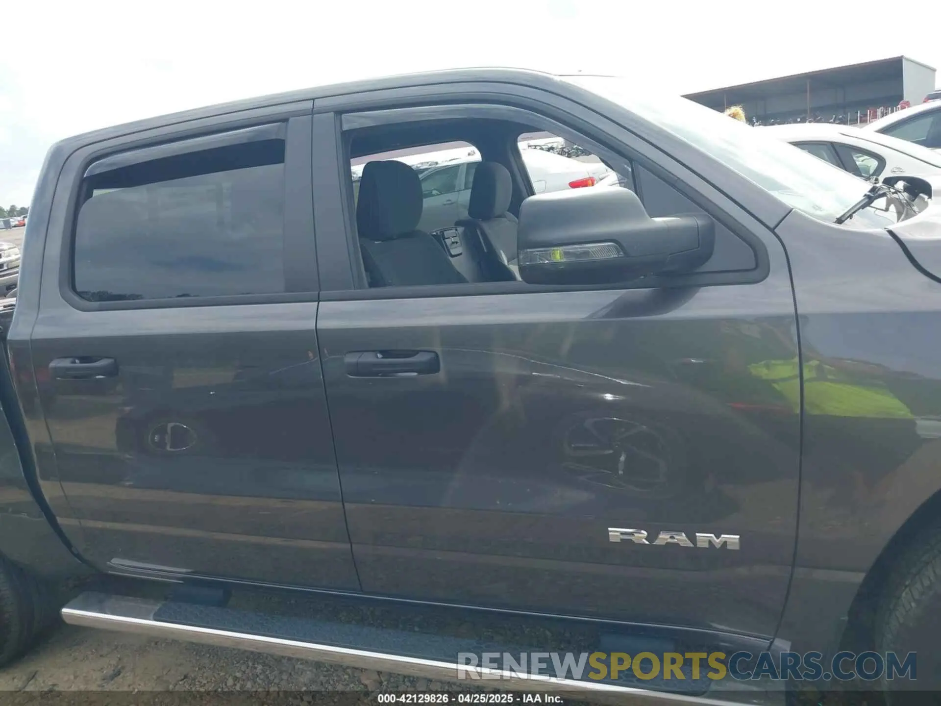 13 fotografías del automóvil dañado 1C6SRFFT0PN609760 RAM 1500 2023