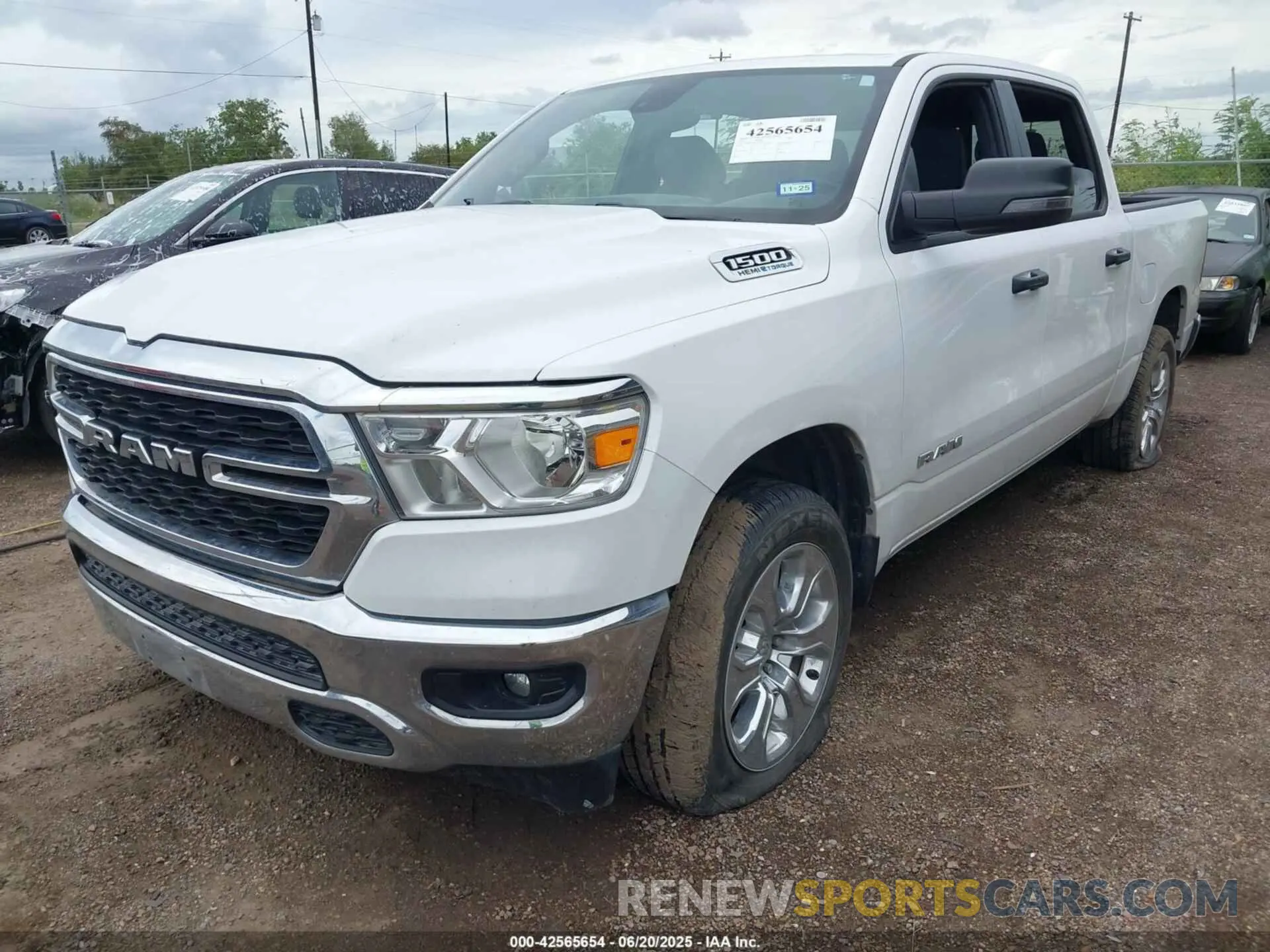 6 fotografías del automóvil dañado 1C6SRFFT0PN702987 RAM 1500 2023