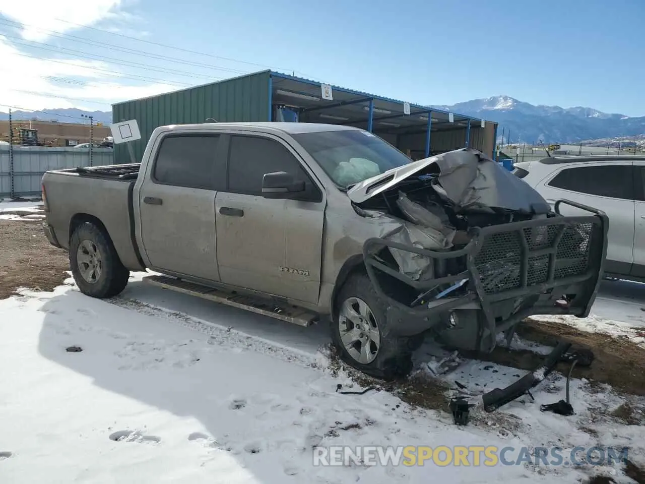 4 fotografías del automóvil dañado 1C6SRFFT1PN682023 RAM 1500 2023