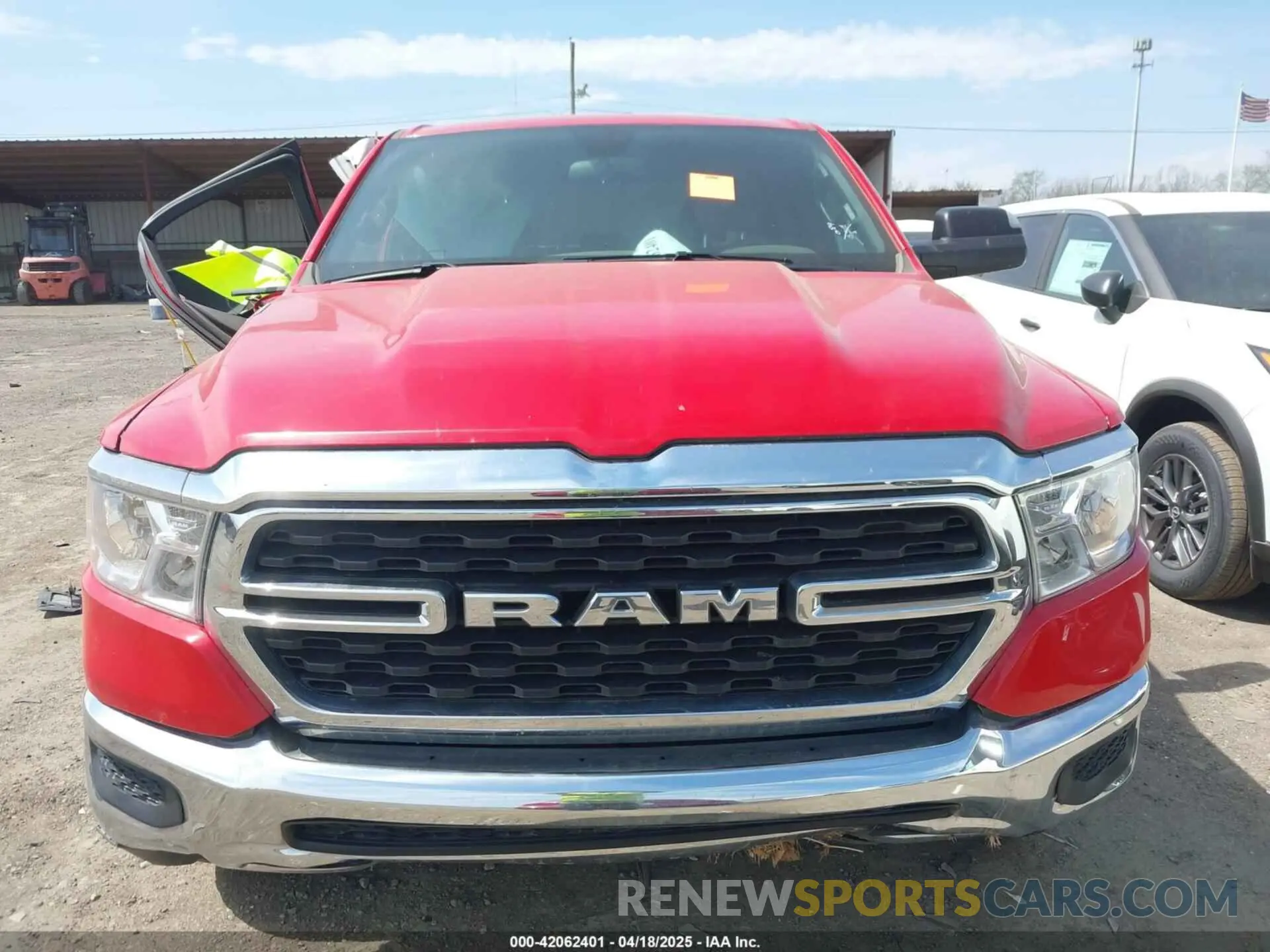 12 fotografías del automóvil dañado 1C6SRFFT3PN654742 RAM 1500 2023