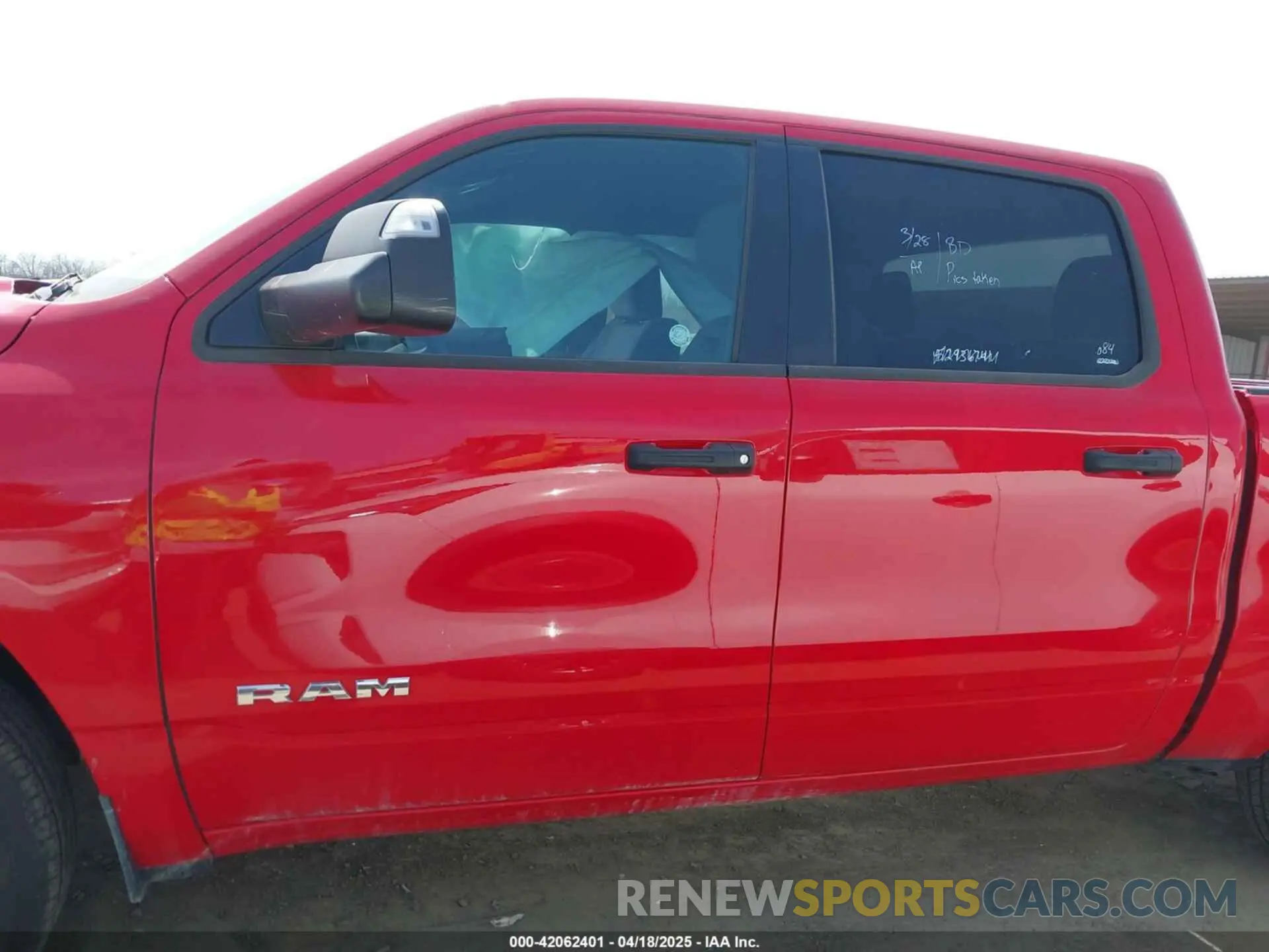 14 fotografías del automóvil dañado 1C6SRFFT3PN654742 RAM 1500 2023