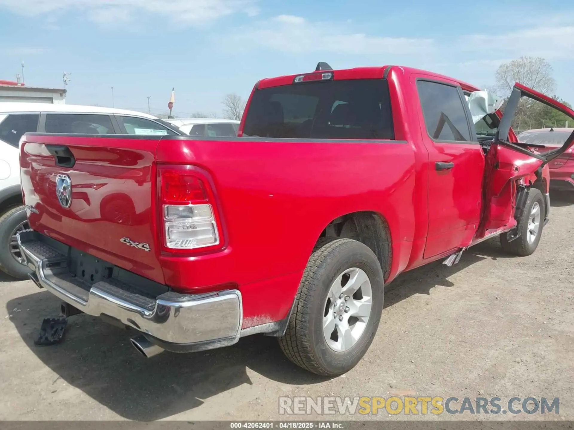4 fotografías del automóvil dañado 1C6SRFFT3PN654742 RAM 1500 2023