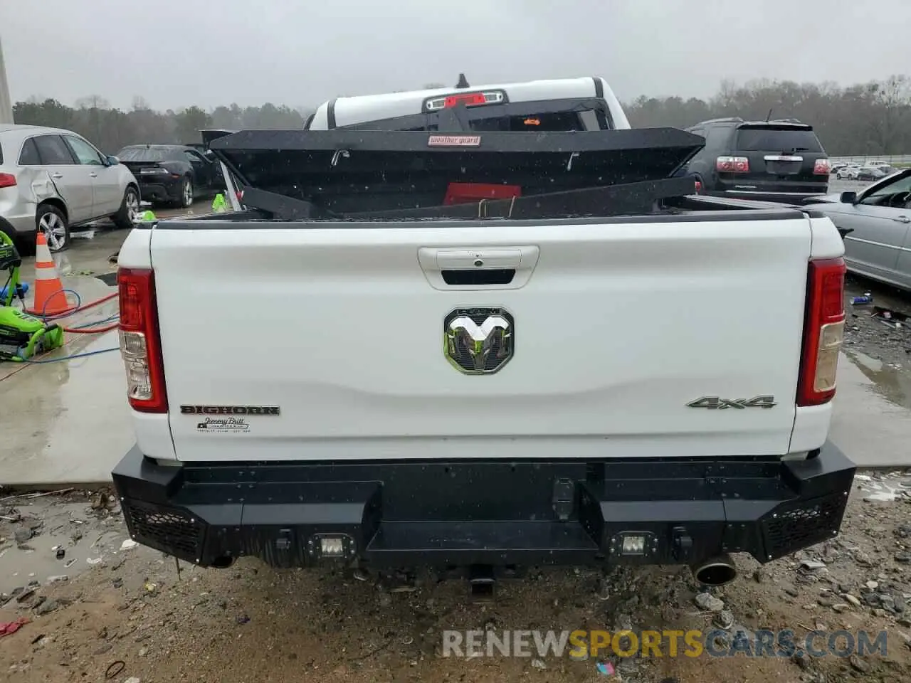 6 fotografías del automóvil dañado 1C6SRFFT5PN702967 RAM 1500 2023