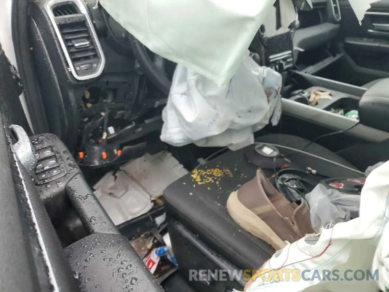 8 fotografías del automóvil dañado 1C6SRFFT5PN702967 RAM 1500 2023