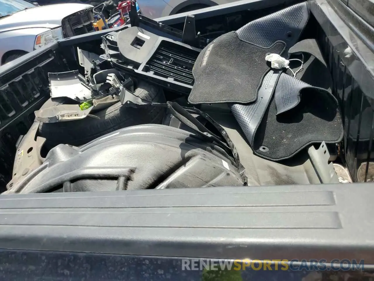 12 fotografías del automóvil dañado 1C6SRFFT6PN580748 RAM 1500 2023