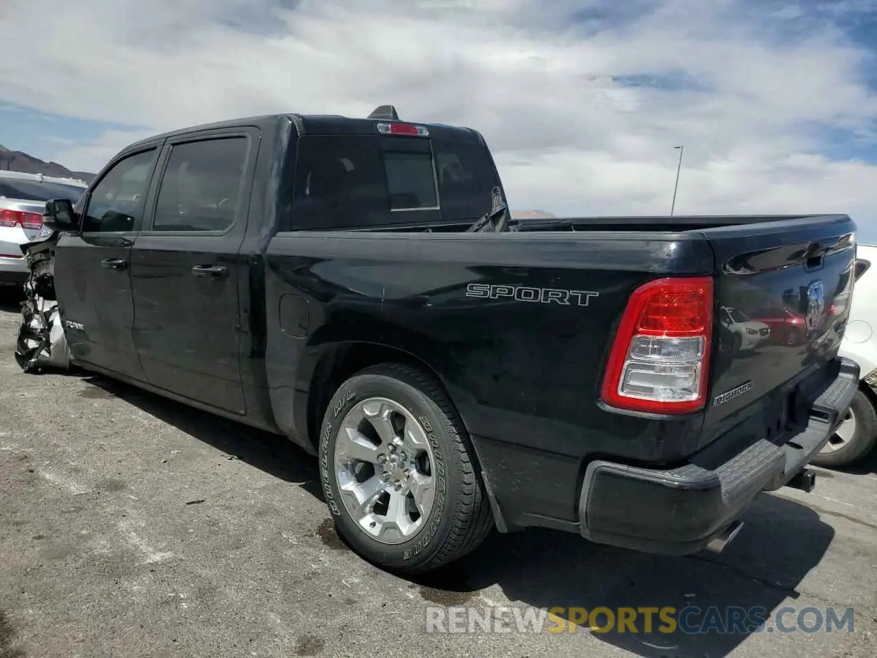 2 fotografías del automóvil dañado 1C6SRFFT6PN580748 RAM 1500 2023