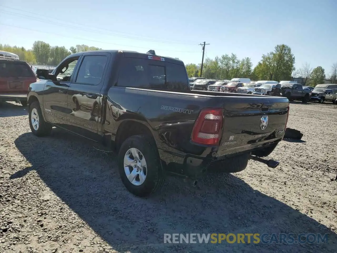 2 fotografías del automóvil dañado 1C6SRFFT7PN602921 RAM 1500 2023