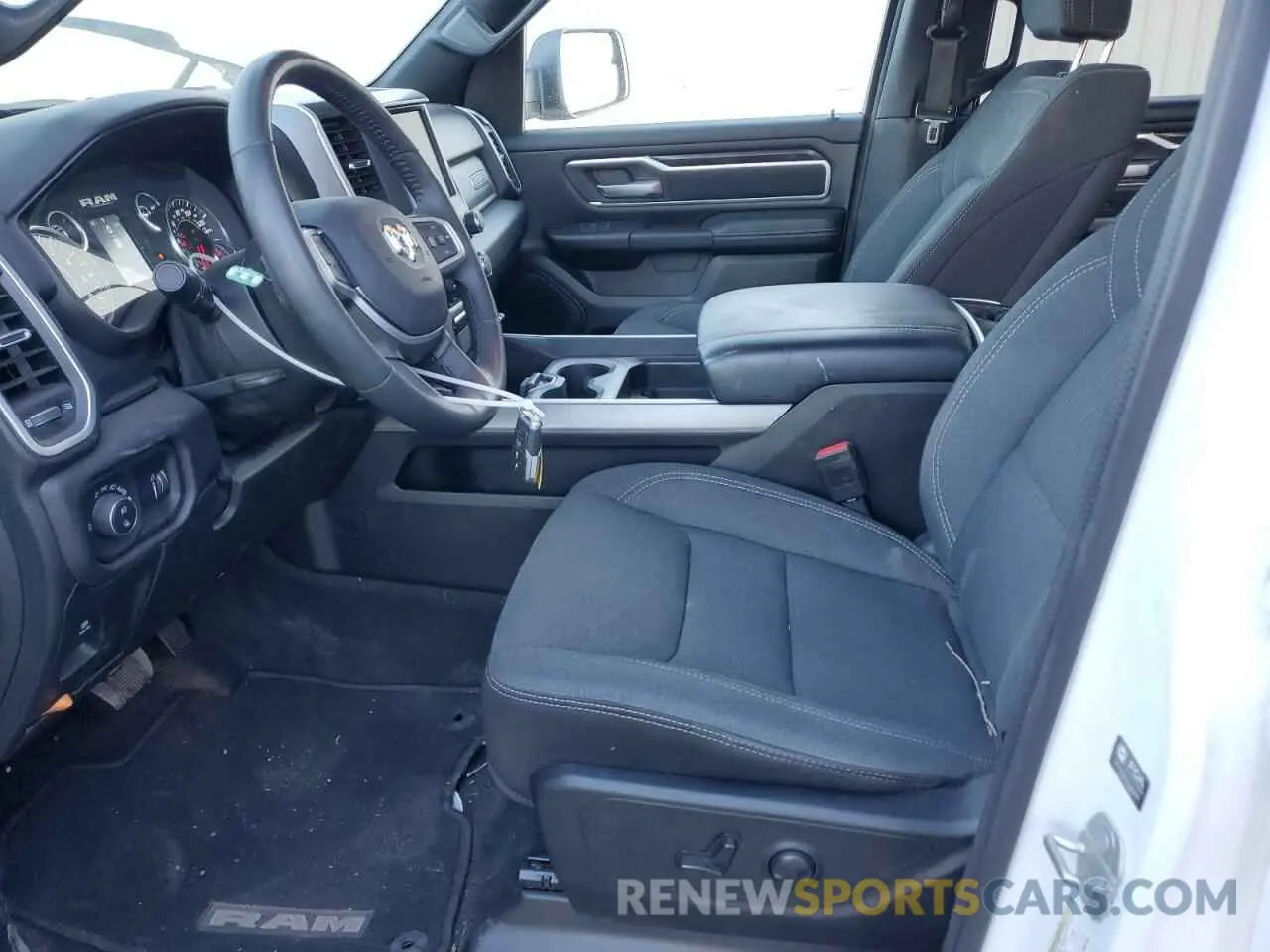7 fotografías del automóvil dañado 1C6SRFFT7PN673195 RAM 1500 2023
