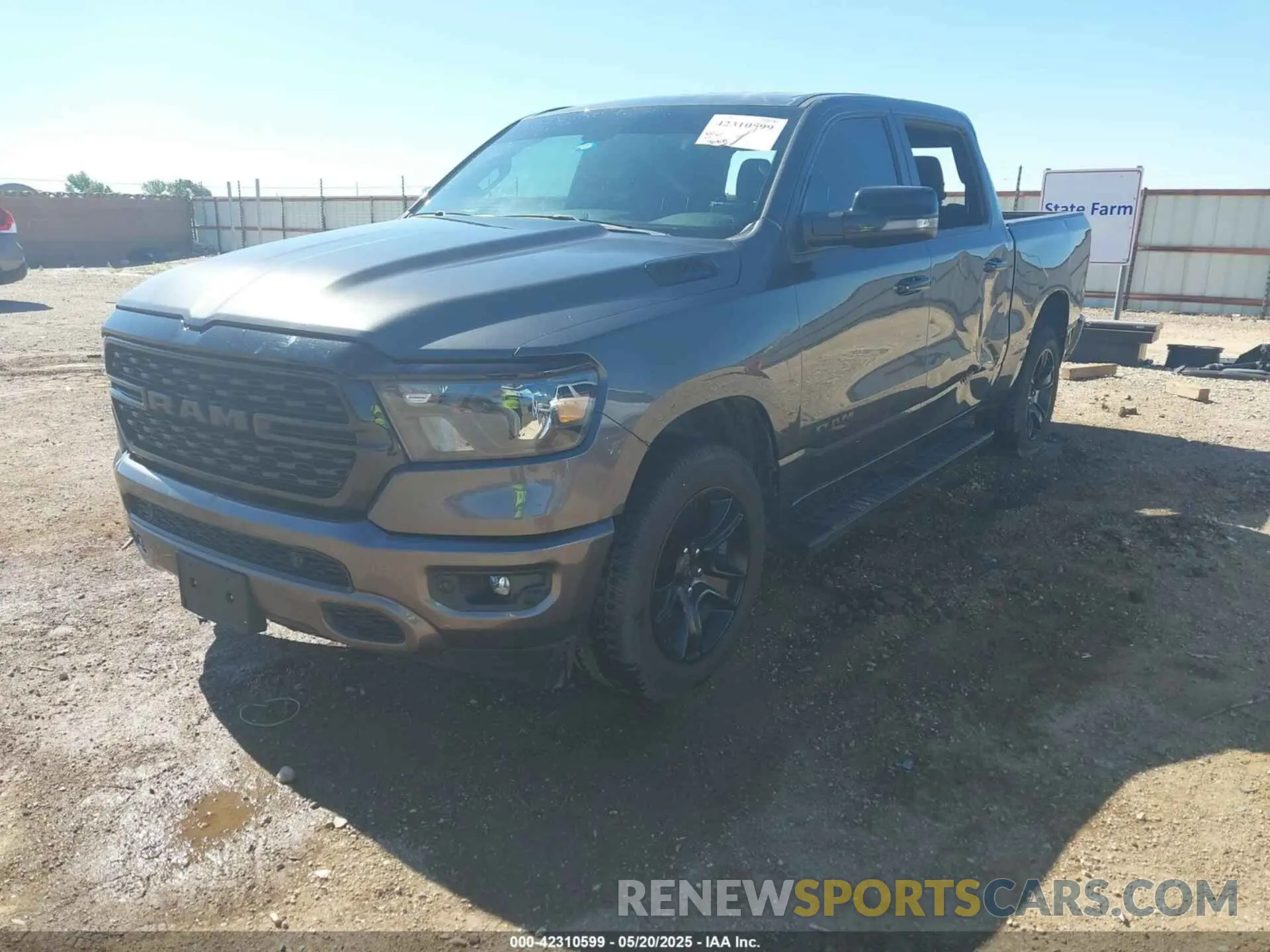 2 fotografías del automóvil dañado 1C6SRFFT8PN563045 RAM 1500 2023
