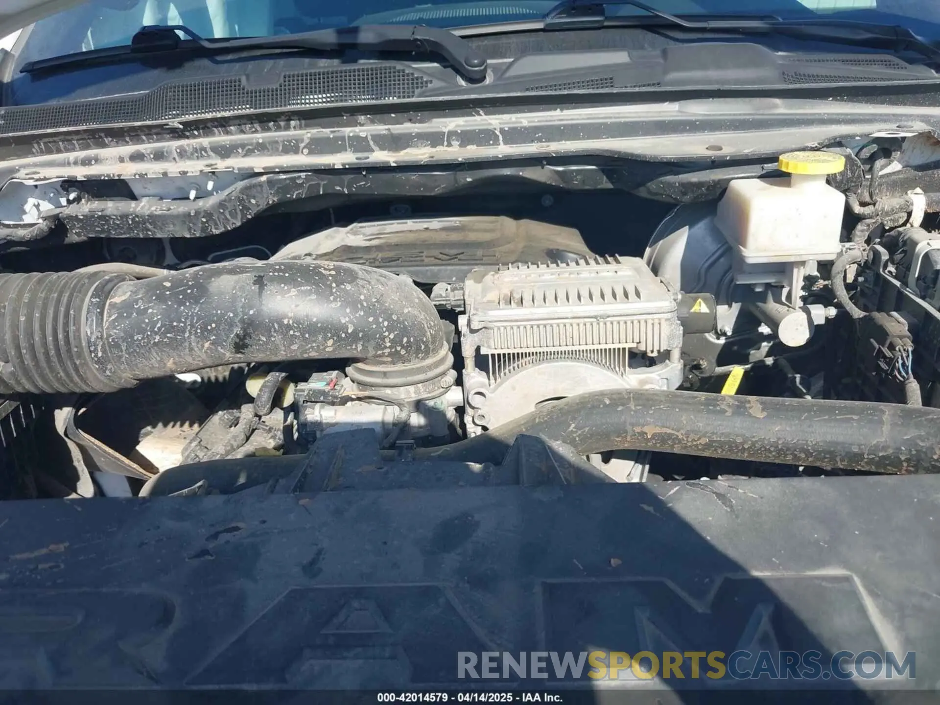 10 fotografías del automóvil dañado 1C6SRFFT8PN701084 RAM 1500 2023