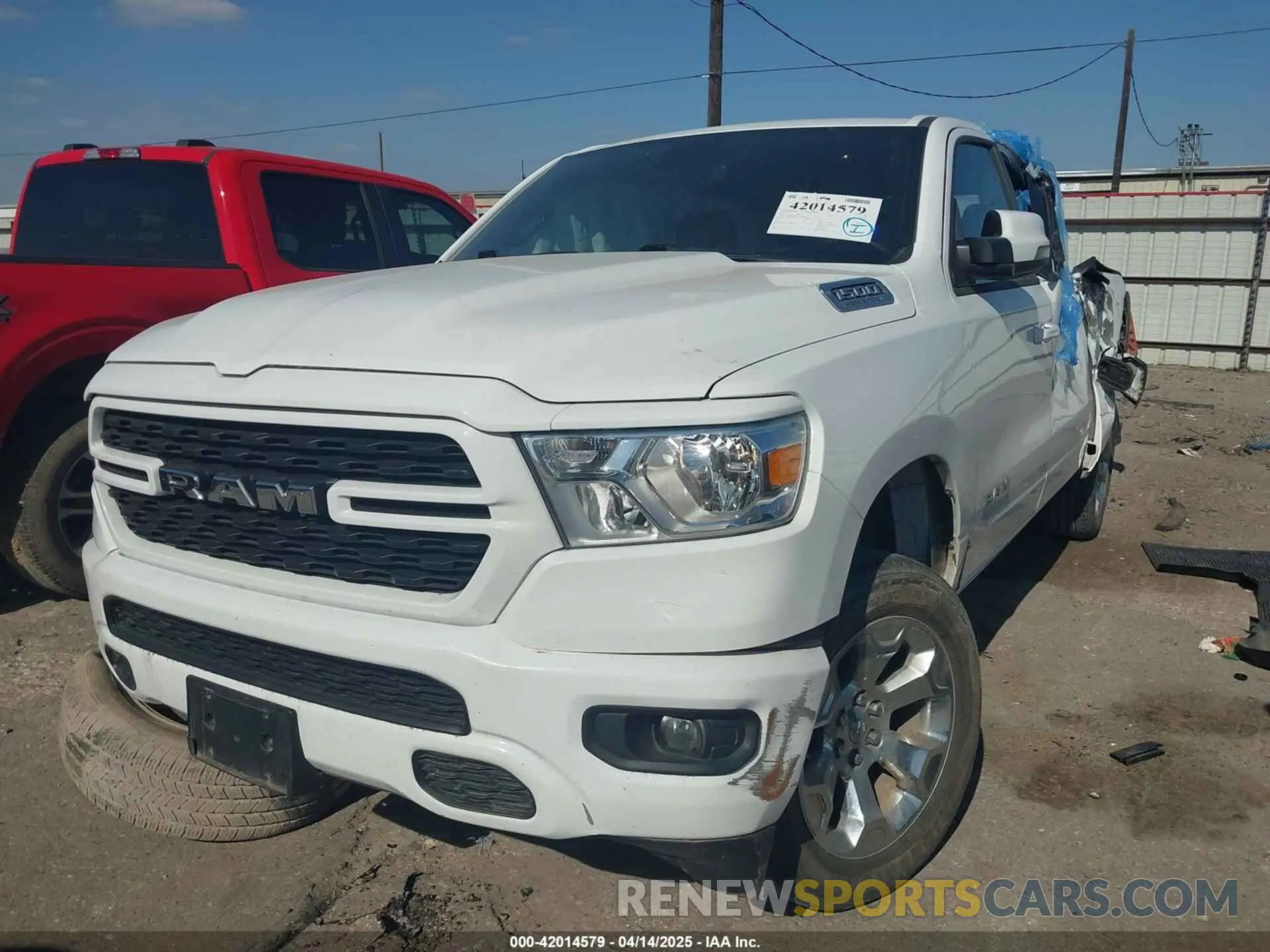2 fotografías del automóvil dañado 1C6SRFFT8PN701084 RAM 1500 2023