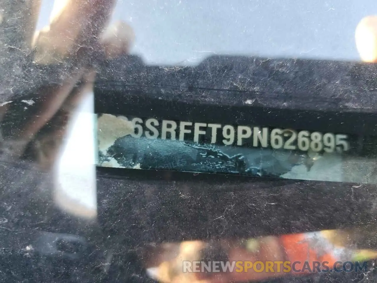 12 fotografías del automóvil dañado 1C6SRFFT9PN626895 RAM 1500 2023