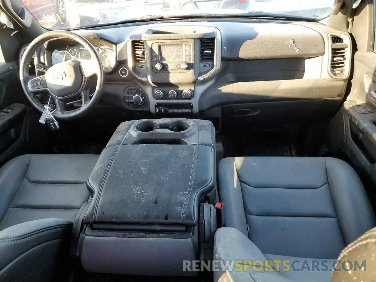 8 fotografías del automóvil dañado 1C6SRFGT2PN567025 RAM 1500 2023