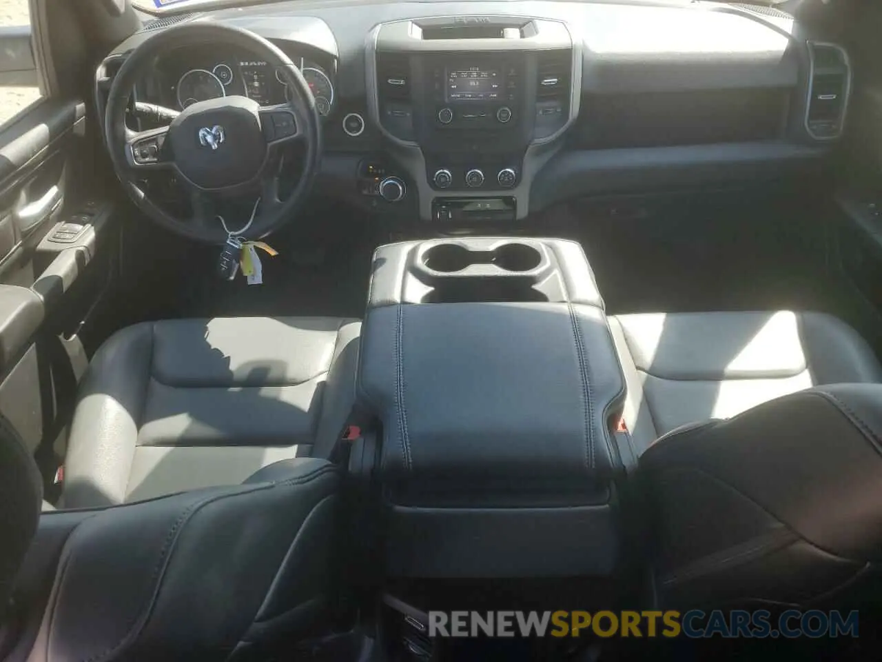 8 fotografías del automóvil dañado 1C6SRFGT3PN628401 RAM 1500 2023