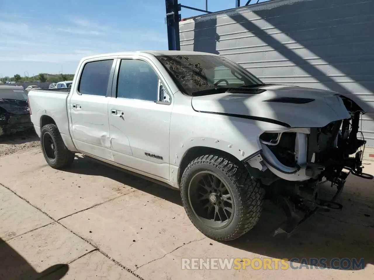 4 fotografías del automóvil dañado 1C6SRFHT0PN500597 RAM 1500 2023