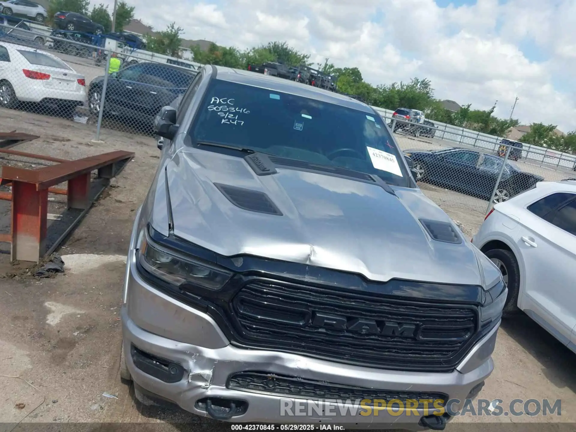 12 fotografías del automóvil dañado 1C6SRFHT0PN600943 RAM 1500 2023