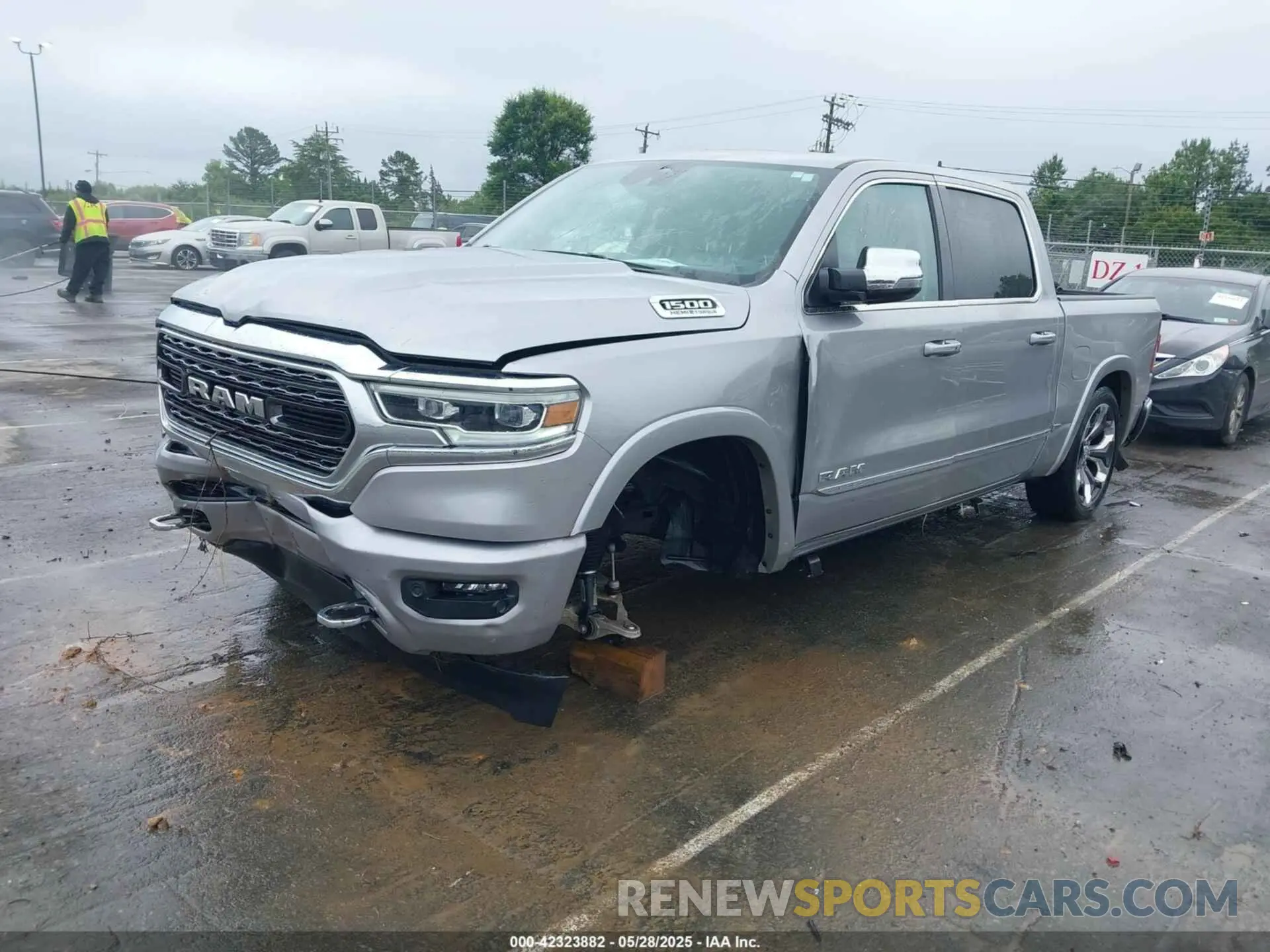 6 fotografías del automóvil dañado 1C6SRFHT1PN531759 RAM 1500 2023