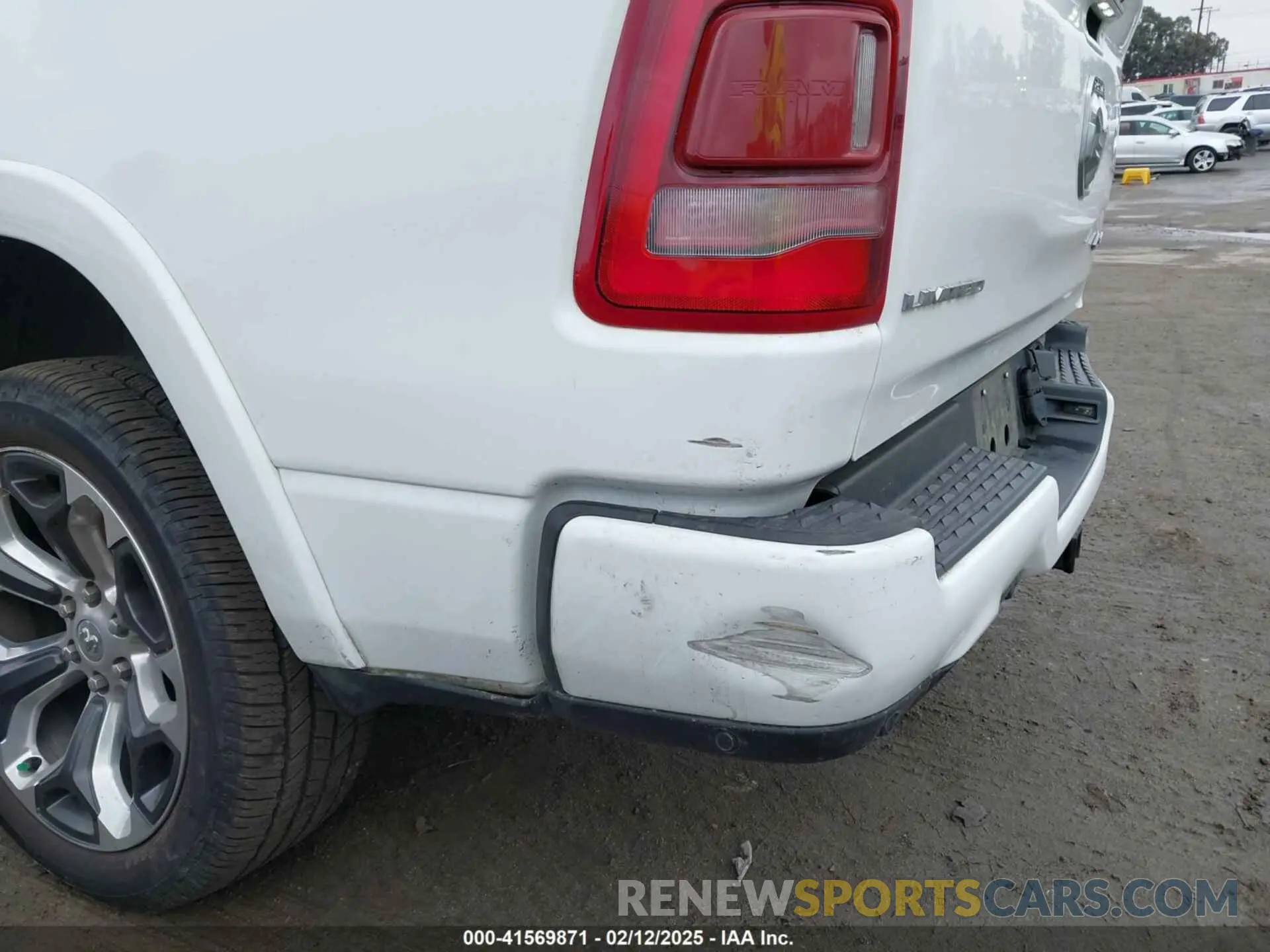 18 fotografías del automóvil dañado 1C6SRFHT4PN551200 RAM 1500 2023