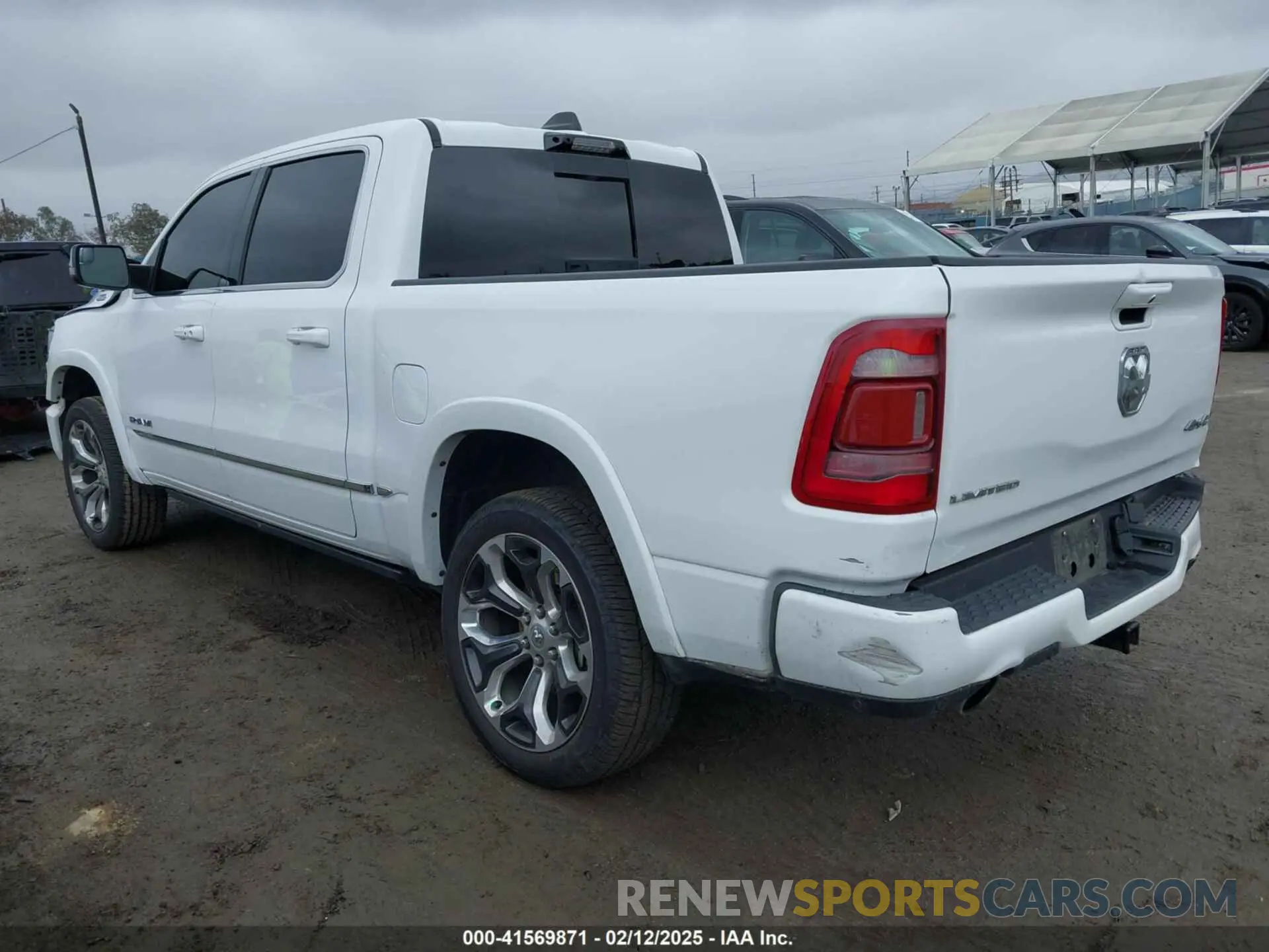 3 fotografías del automóvil dañado 1C6SRFHT4PN551200 RAM 1500 2023