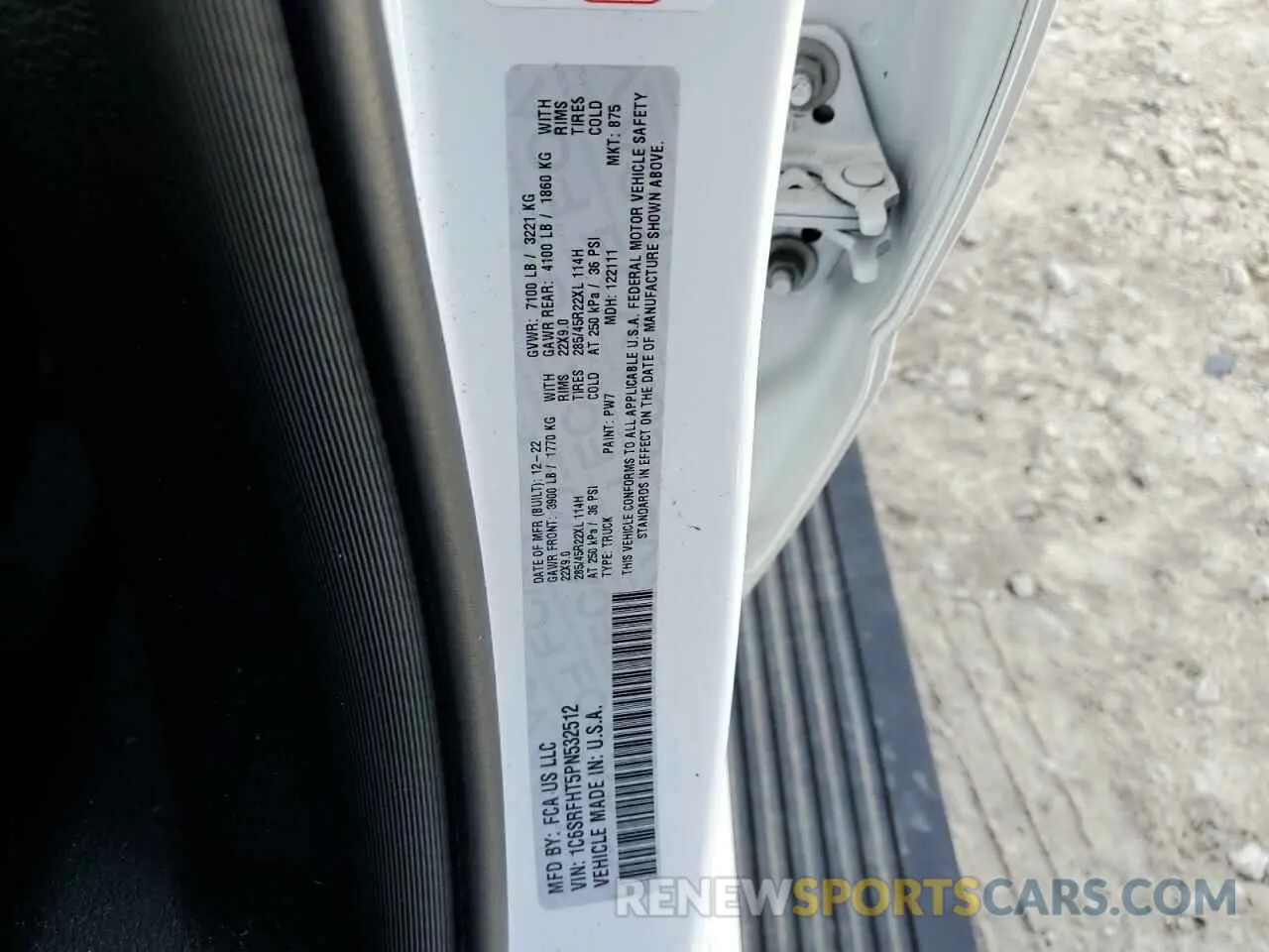 12 fotografías del automóvil dañado 1C6SRFHT5PN532512 RAM 1500 2023