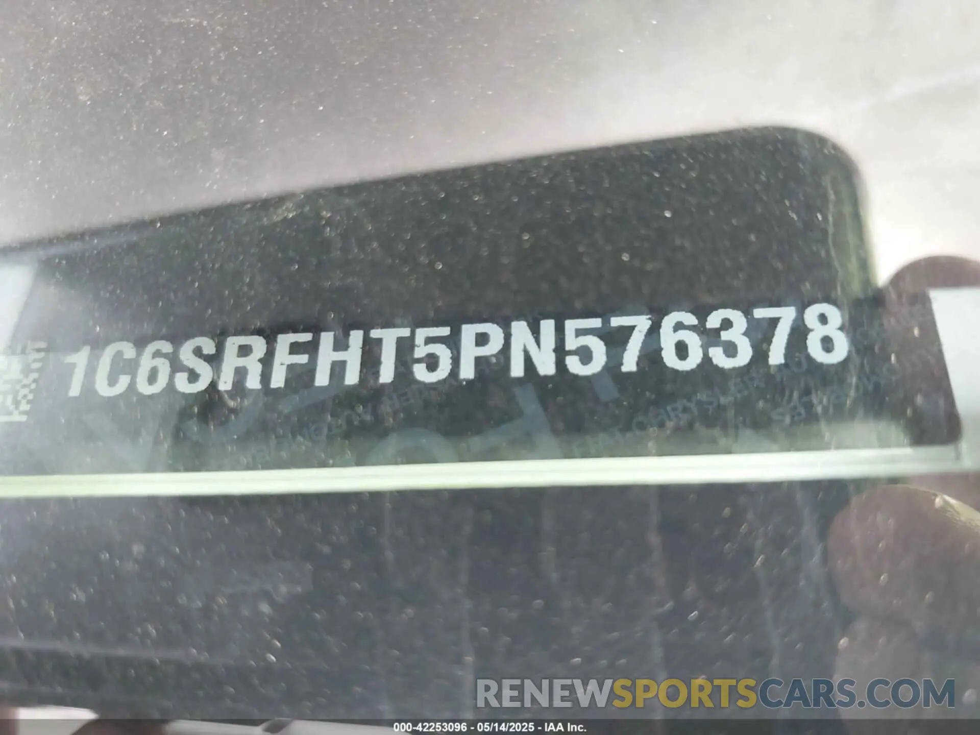 9 fotografías del automóvil dañado 1C6SRFHT5PN576378 RAM 1500 2023