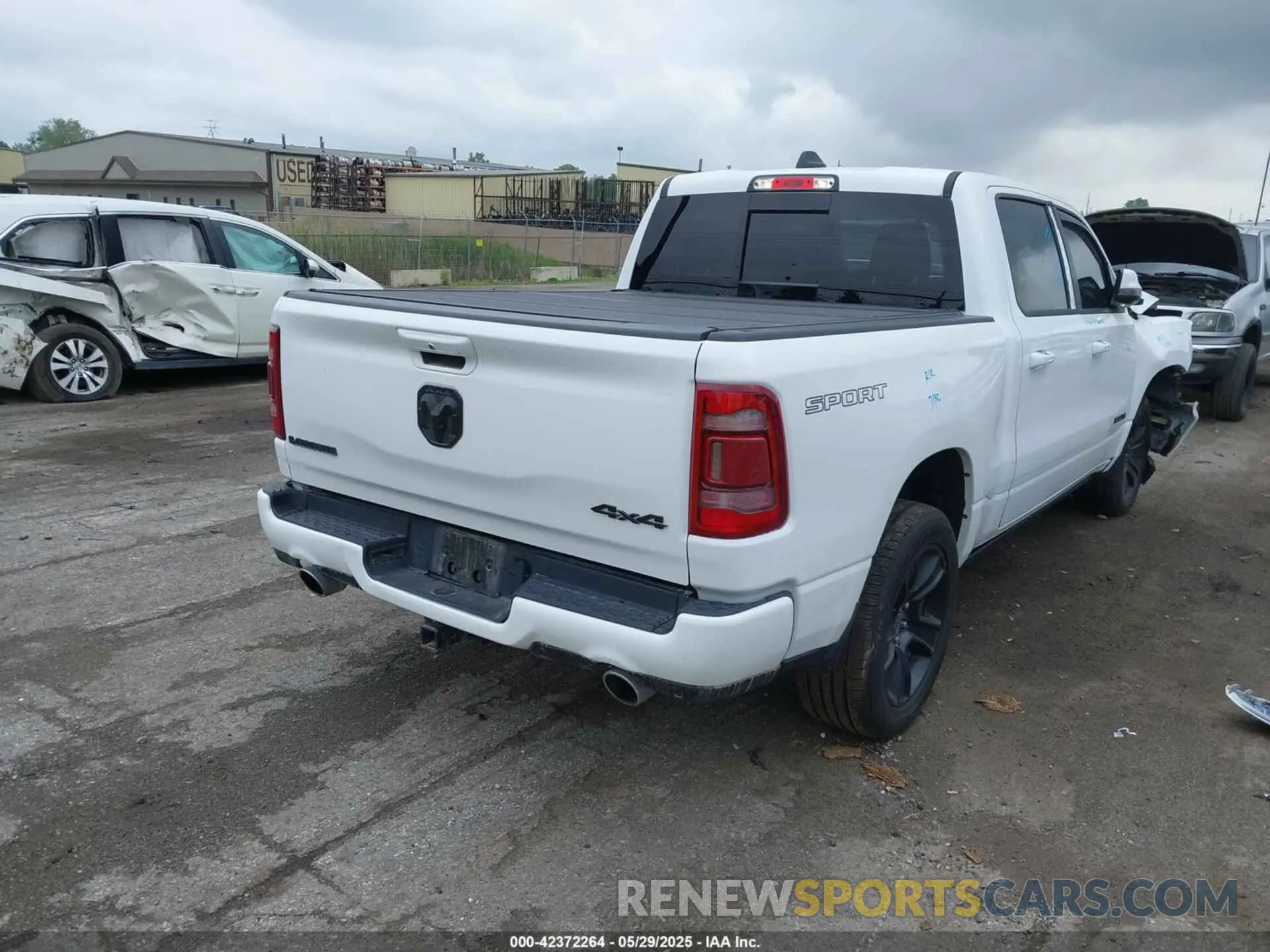 4 fotografías del automóvil dañado 1C6SRFJT6PN621466 RAM 1500 2023