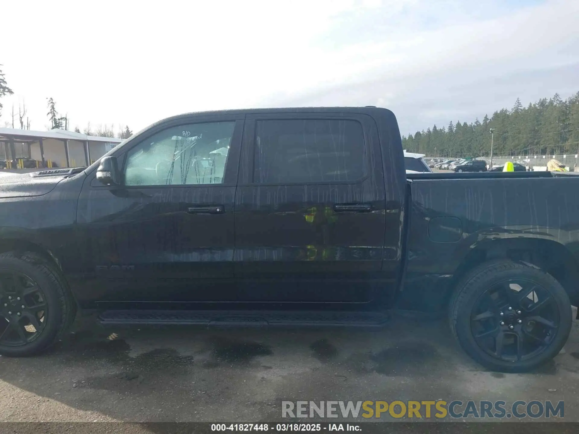 14 fotografías del automóvil dañado 1C6SRFJT9PN540381 RAM 1500 2023