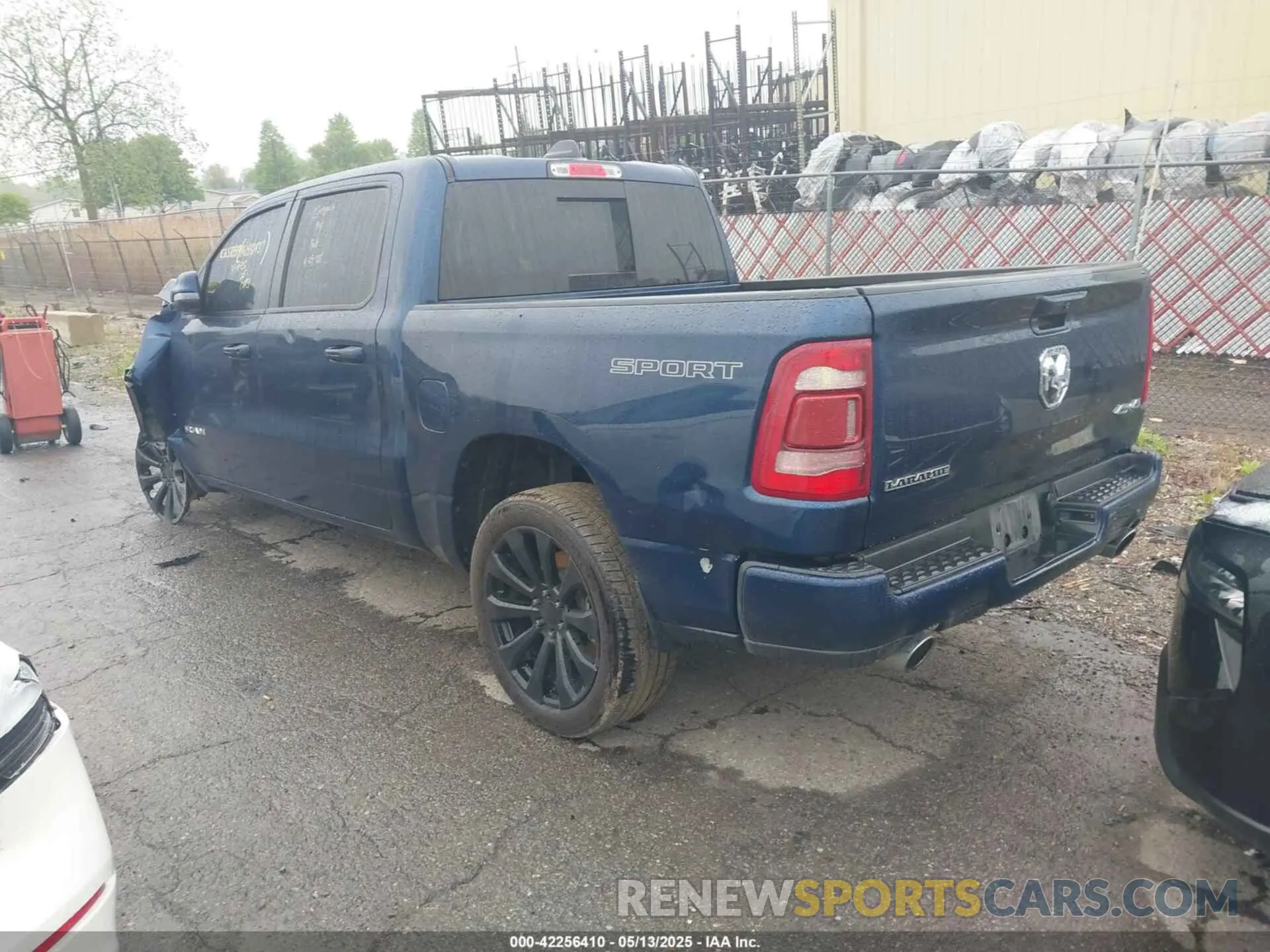 3 fotografías del automóvil dañado 1C6SRFJT9PN542437 RAM 1500 2023