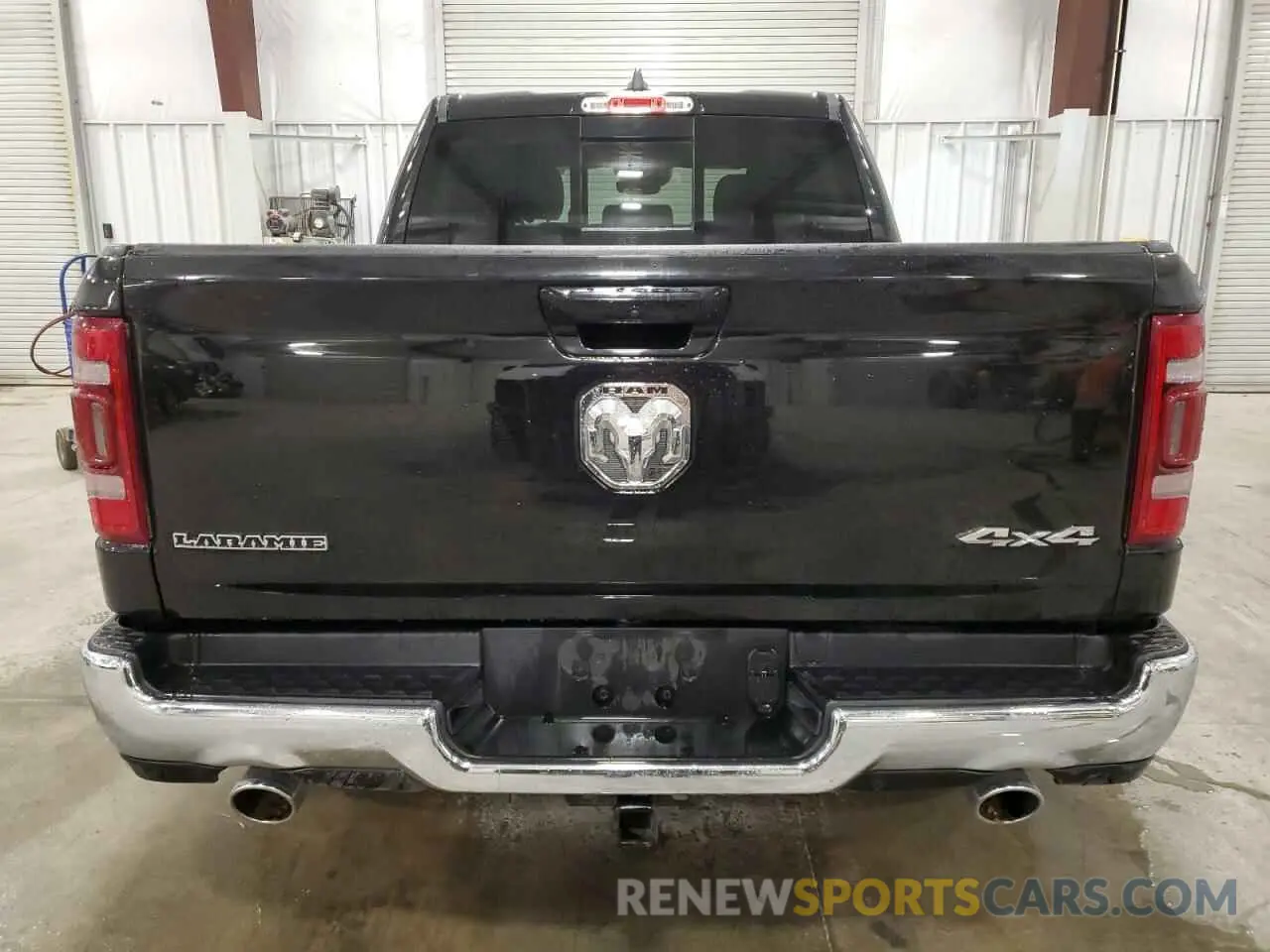 6 fotografías del automóvil dañado 1C6SRFJTXPN630235 RAM 1500 2023