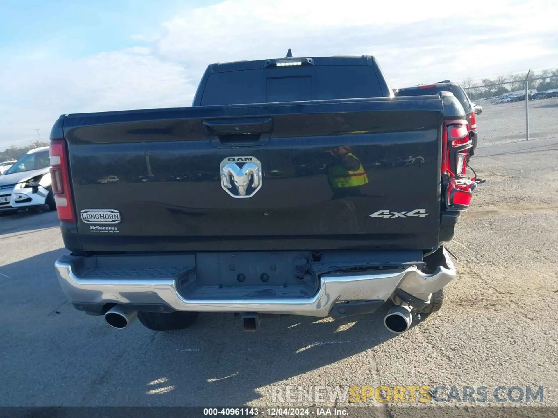 16 fotografías del automóvil dañado 1C6SRFKM4PN514004 RAM 1500 2023