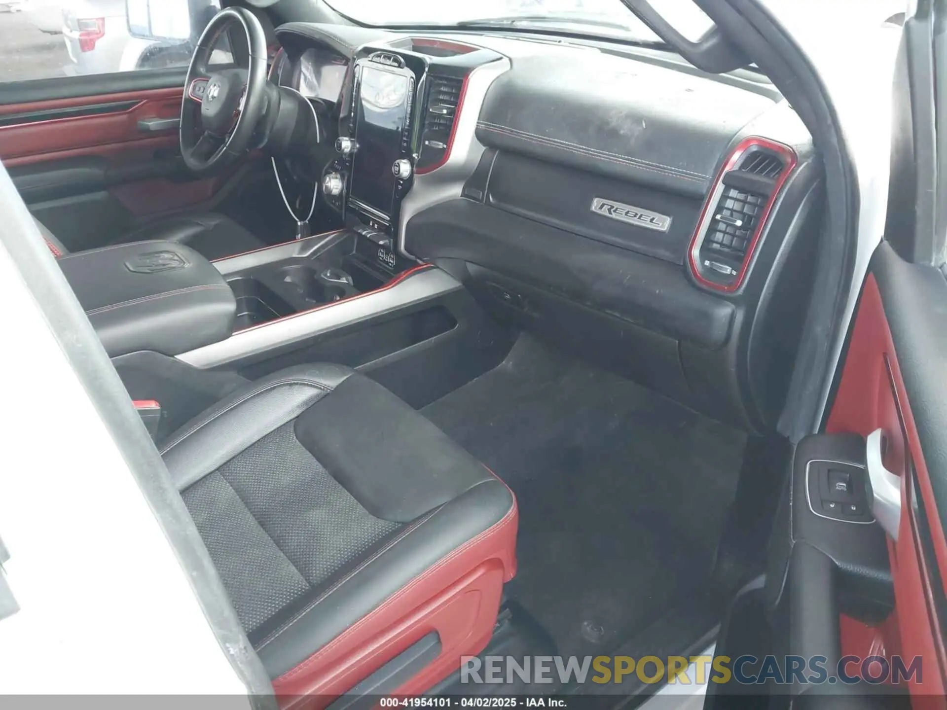 5 fotografías del automóvil dañado 1C6SRFLT5PN588604 RAM 1500 2023