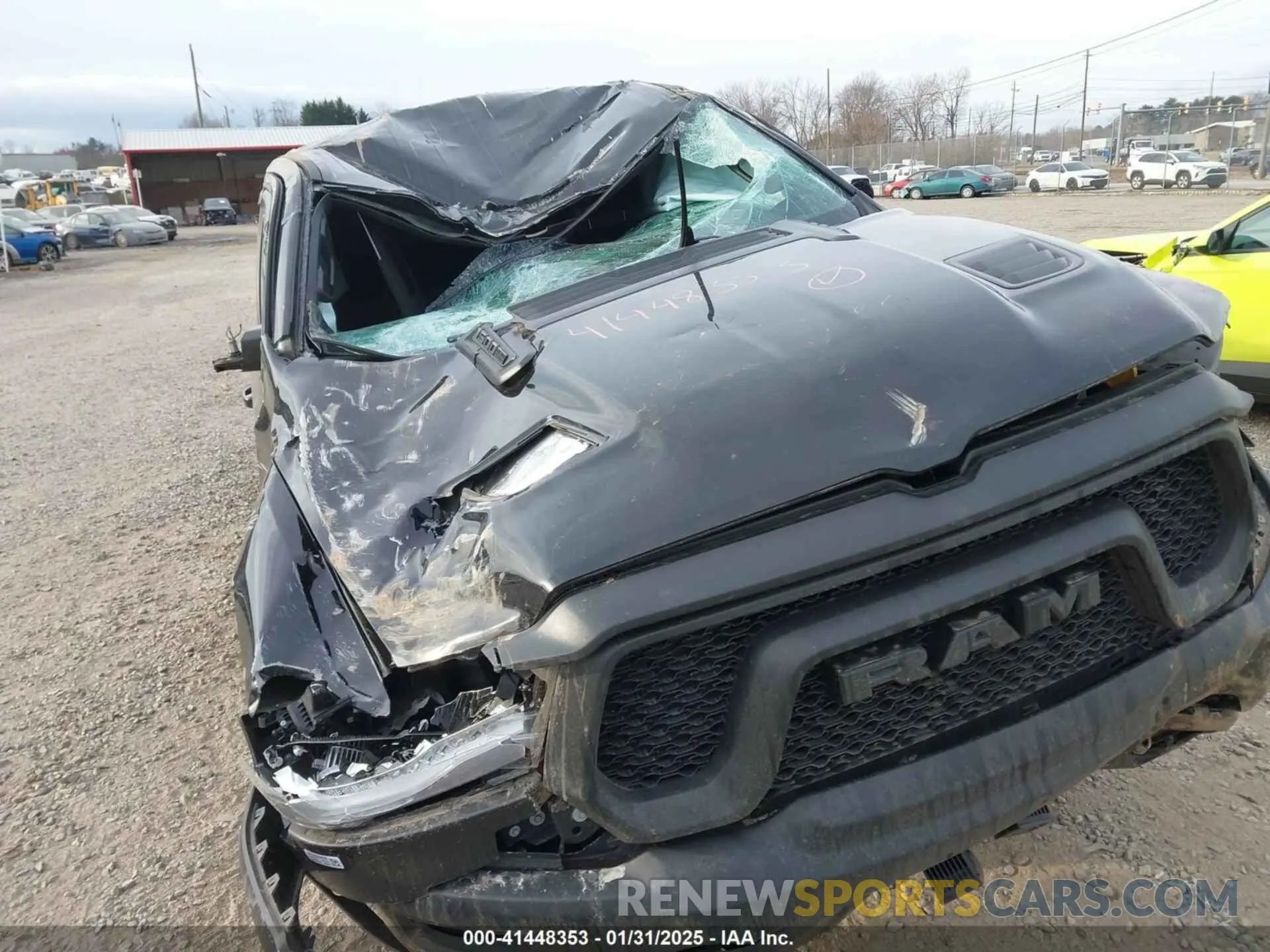 17 fotografías del automóvil dañado 1C6SRFLT6PN637289 RAM 1500 2023