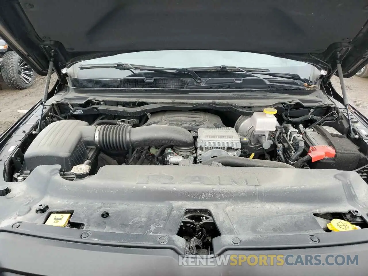 12 fotografías del automóvil dañado 1C6SRFLT6PN700696 RAM 1500 2023