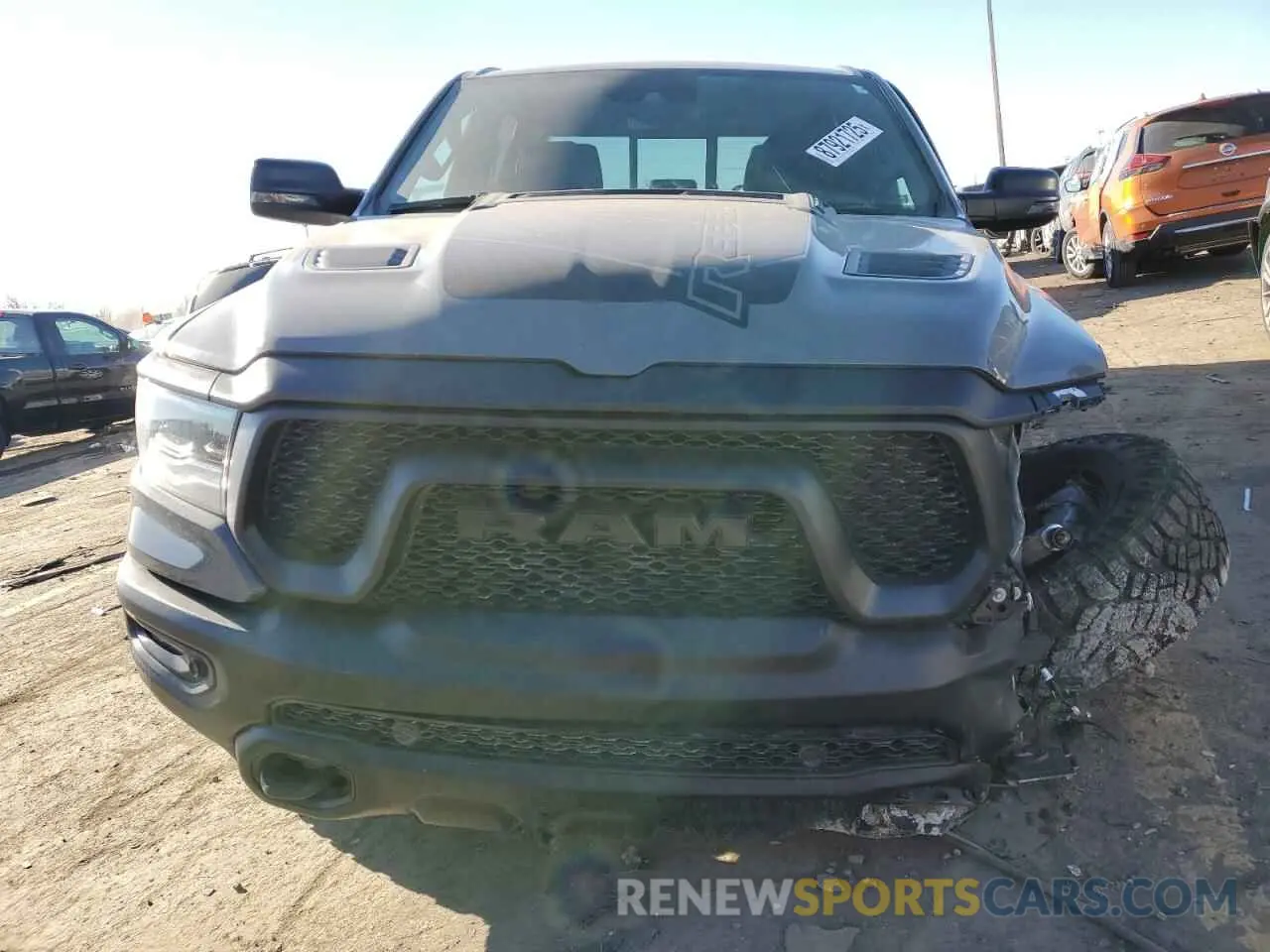 5 fotografías del automóvil dañado 1C6SRFLT7PN677588 RAM 1500 2023