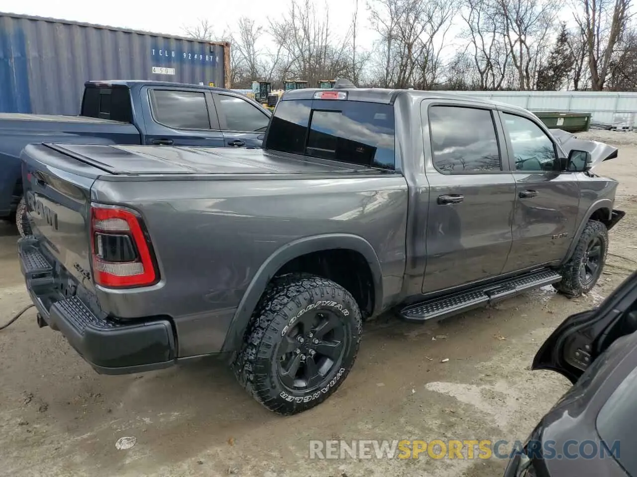3 fotografías del automóvil dañado 1C6SRFLT8PN505098 RAM 1500 2023