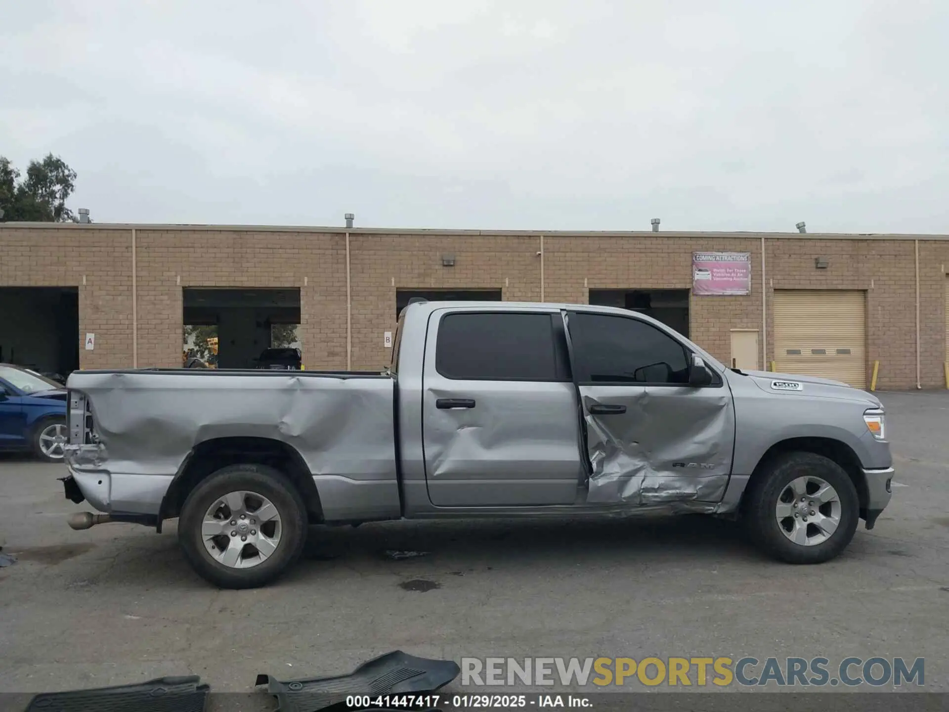 13 fotografías del automóvil dañado 1C6SRFMT2PN622514 RAM 1500 2023