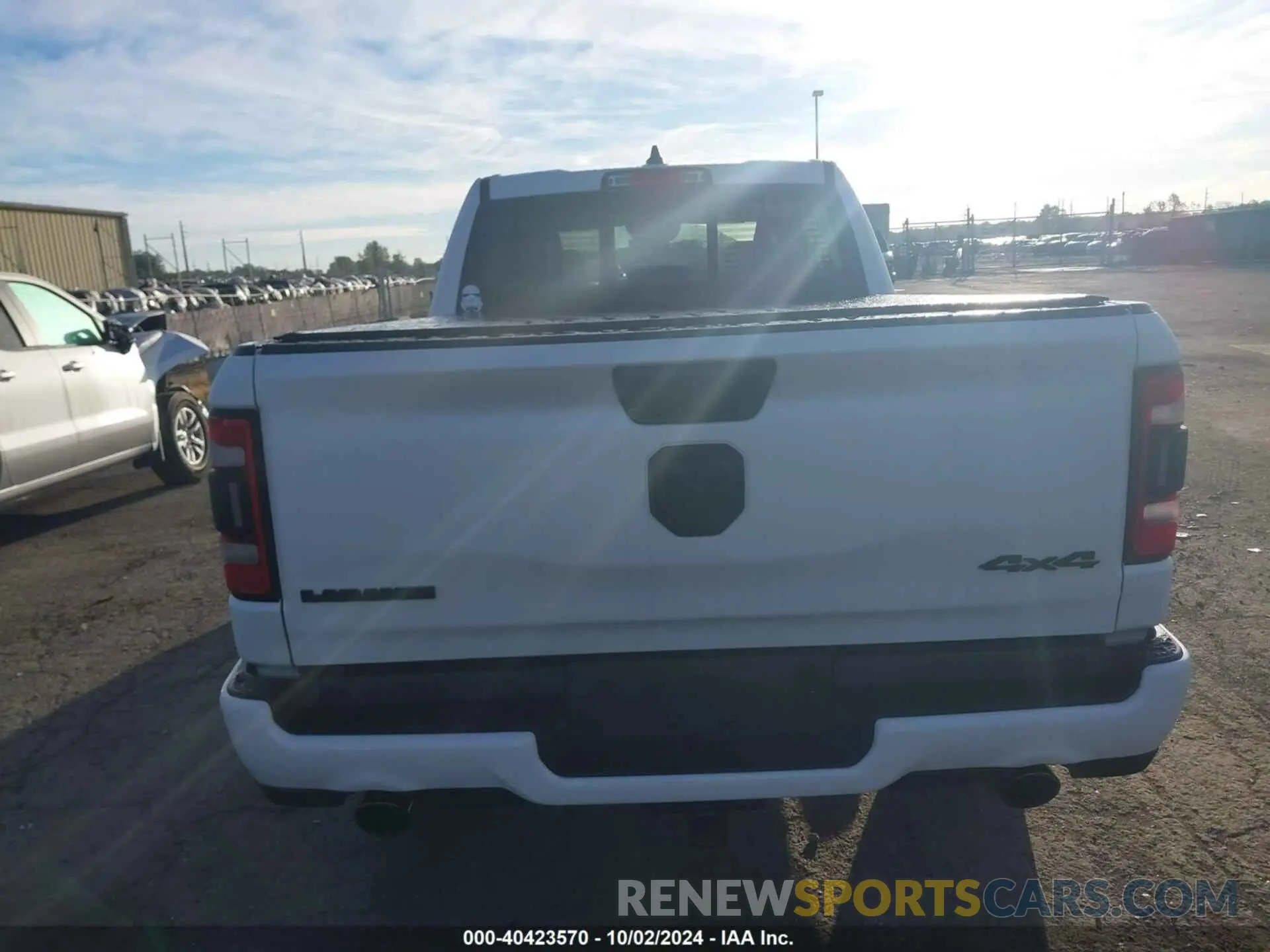 16 fotografías del automóvil dañado 1C6SRFRT2PN630265 RAM 1500 2023