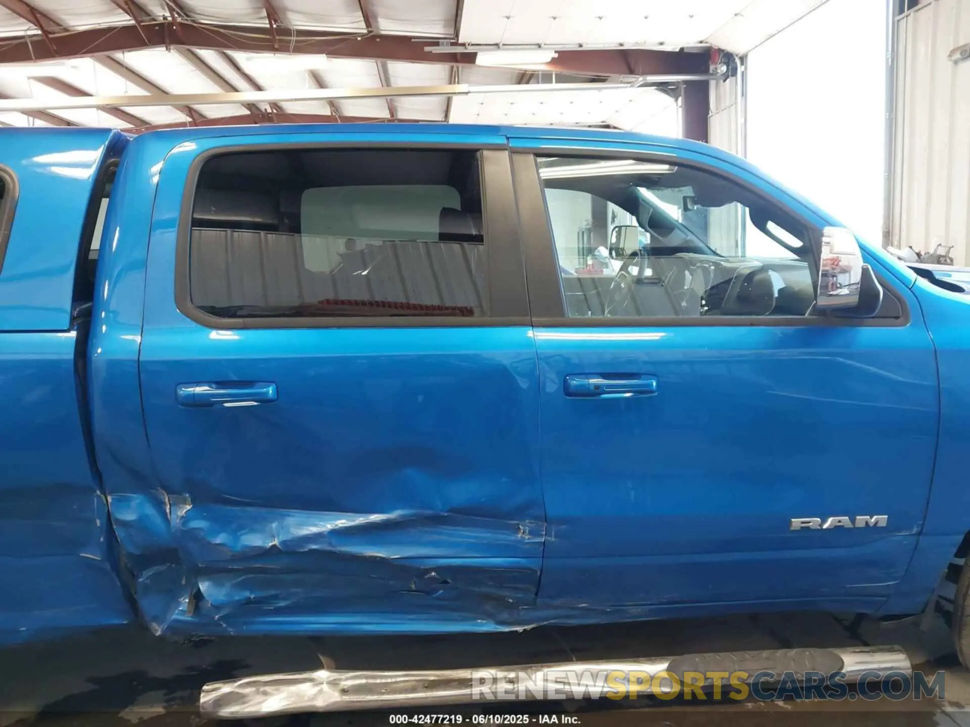 13 fotografías del automóvil dañado 1C6SRFRT4PN596782 RAM 1500 2023