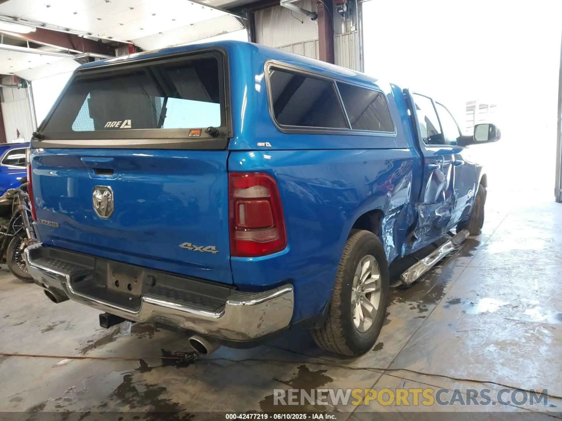 4 fotografías del automóvil dañado 1C6SRFRT4PN596782 RAM 1500 2023