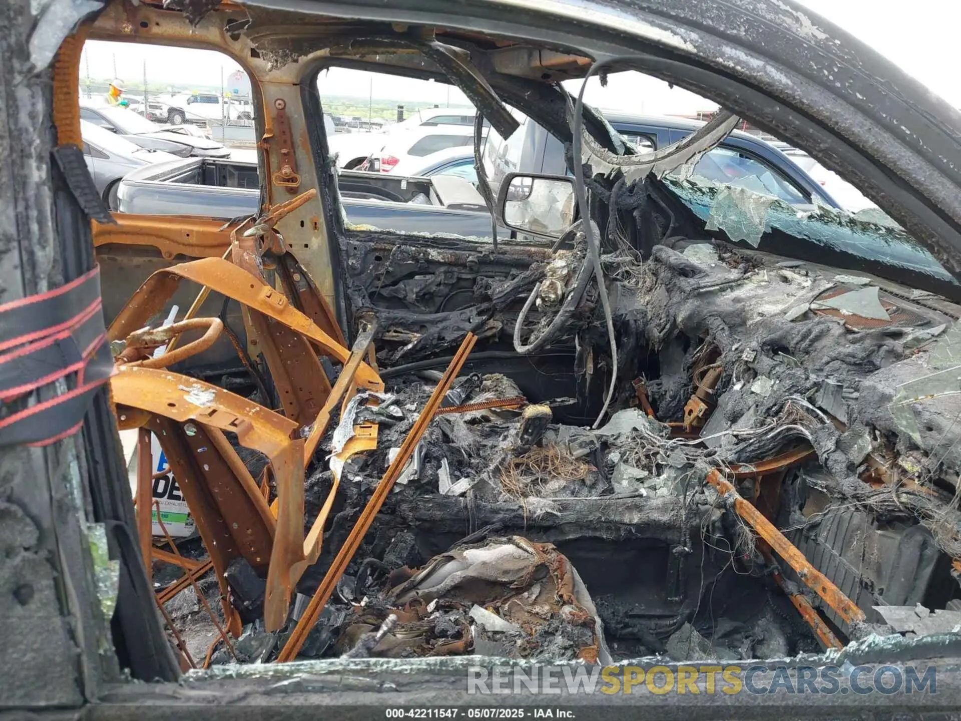 5 fotografías del automóvil dañado 1C6SRFU94PN509443 RAM 1500 2023