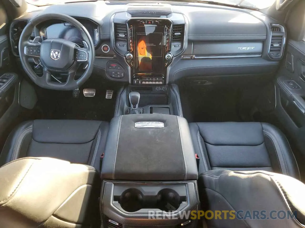 8 fotografías del automóvil dañado 1C6SRFU97PN551380 RAM 1500 2023