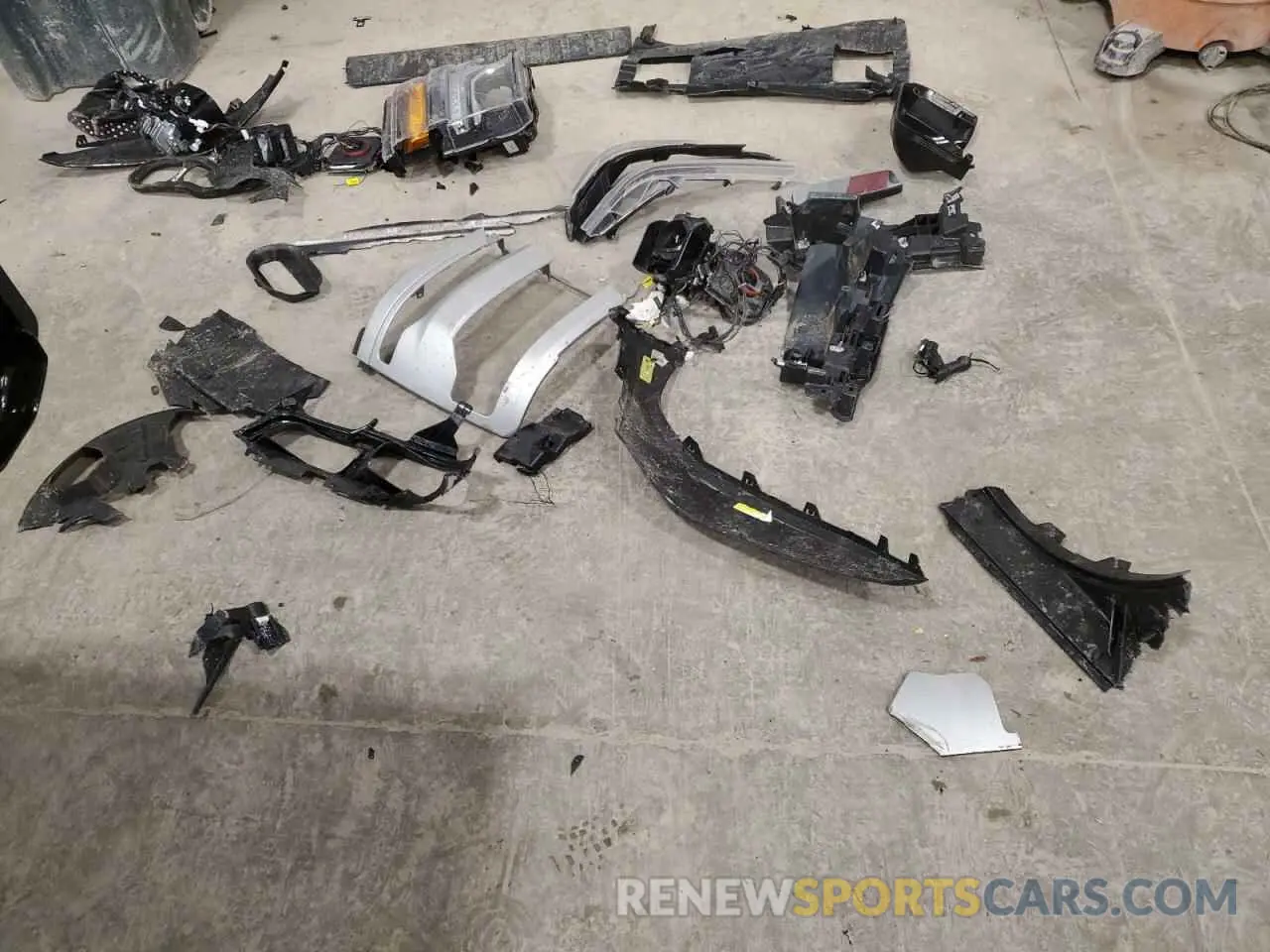 12 fotografías del automóvil dañado 1C6SRFU98PN511499 RAM 1500 2023