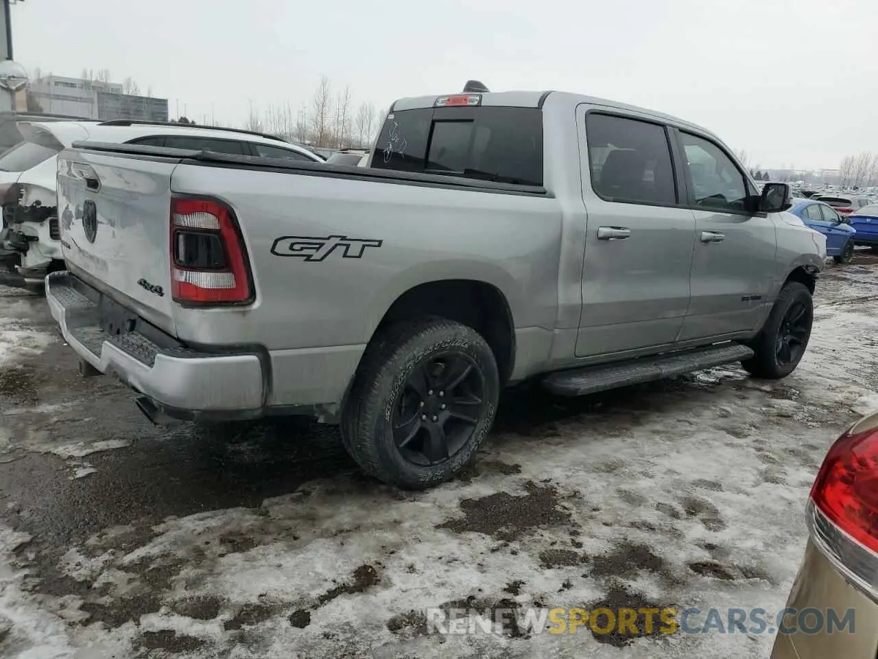 3 fotografías del automóvil dañado 1C6SRFVT7PN680987 RAM 1500 2023