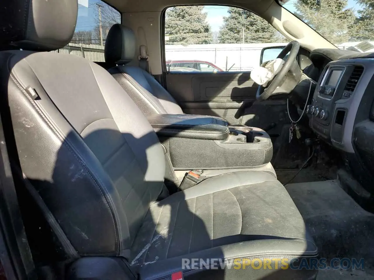 10 fotografías del automóvil dañado 3C6JR7DG6PG672099 RAM 1500 2023