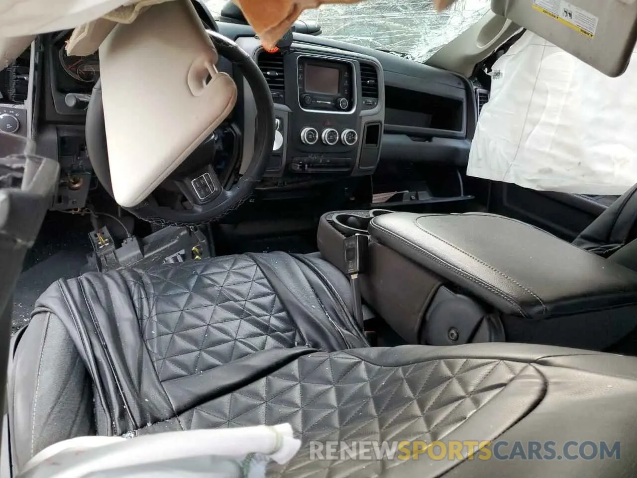 8 fotografías del automóvil dañado 3C6RR6KGXPG532945 RAM 1500 2023