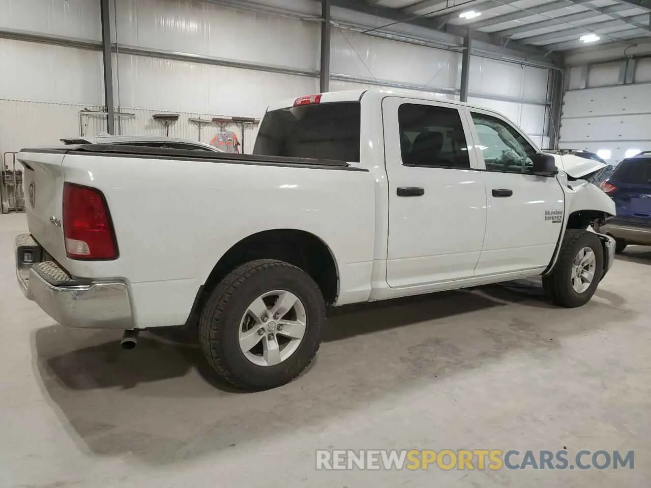 3 fotografías del automóvil dañado 3C6RR7LG9PG661425 RAM 1500 2023